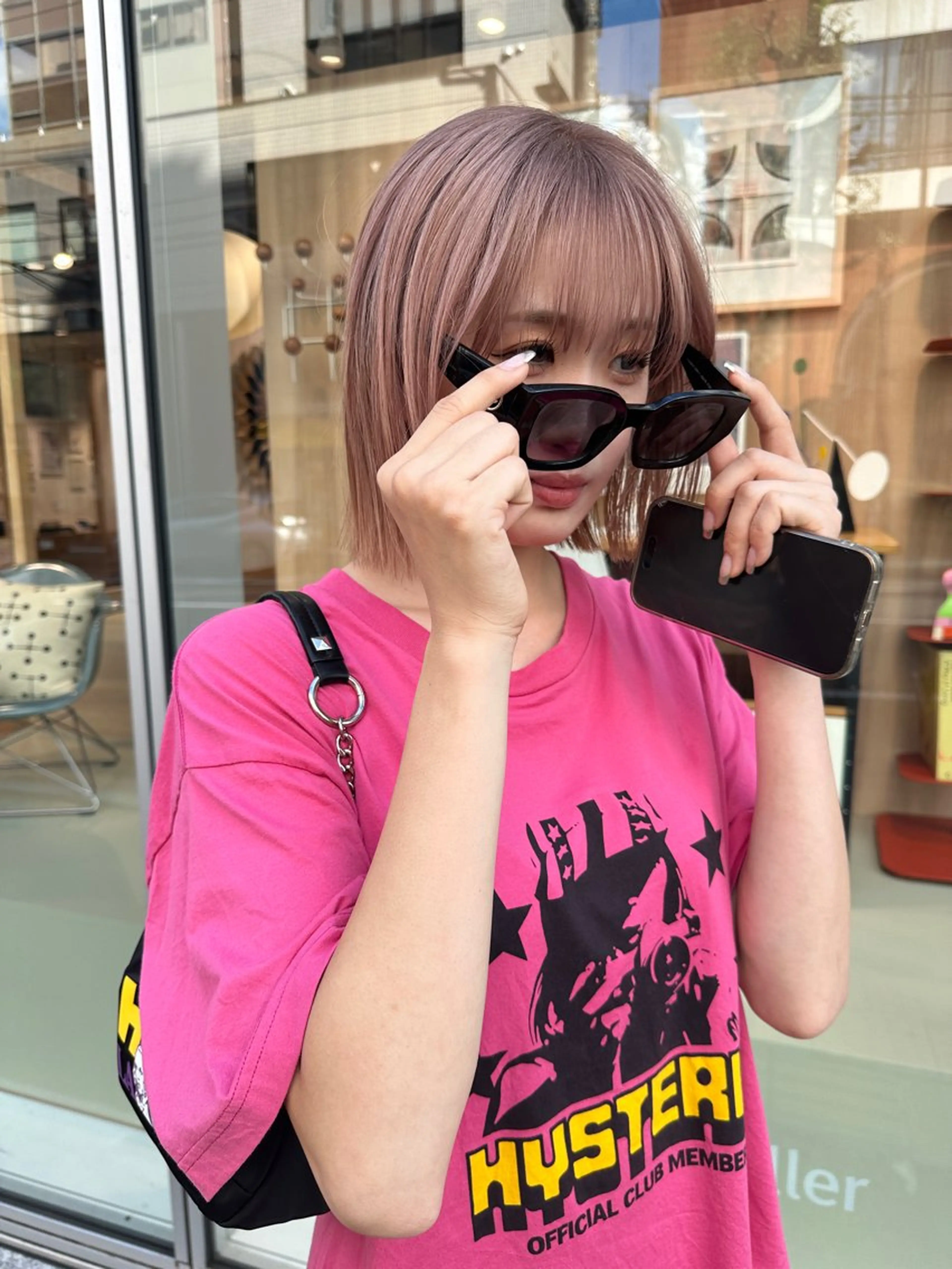 ショート カラー ベージュカラー ブリーチ ケアブリーチ ハイトーンカラー ペールベージュ ヘアカラー トリートメント ボブ/レイヤー/ケア パーマ/リュウタのヘアスタイル