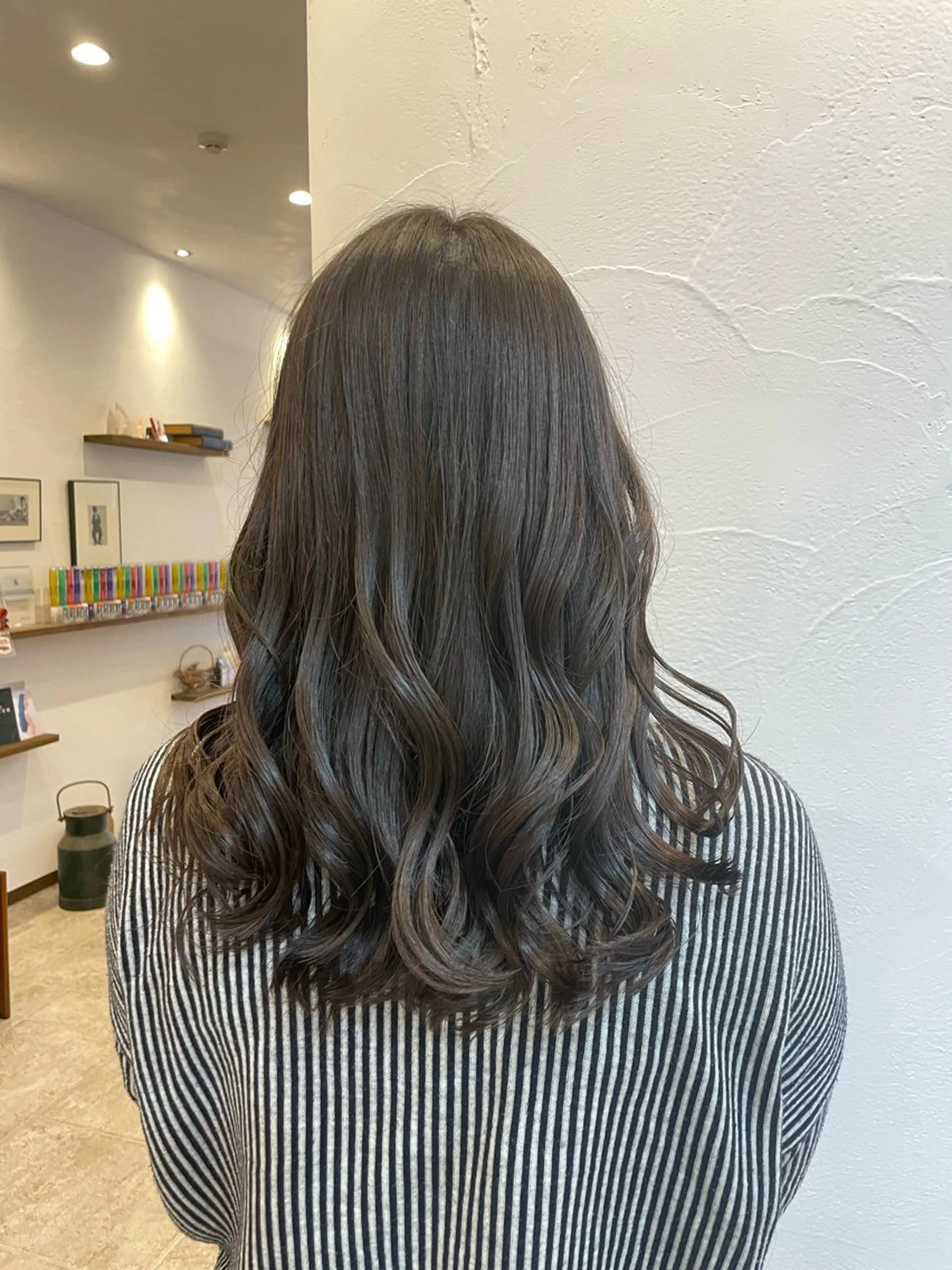 セミロング パーマ CRESCENDO 本杉春菜のヘアスタイル