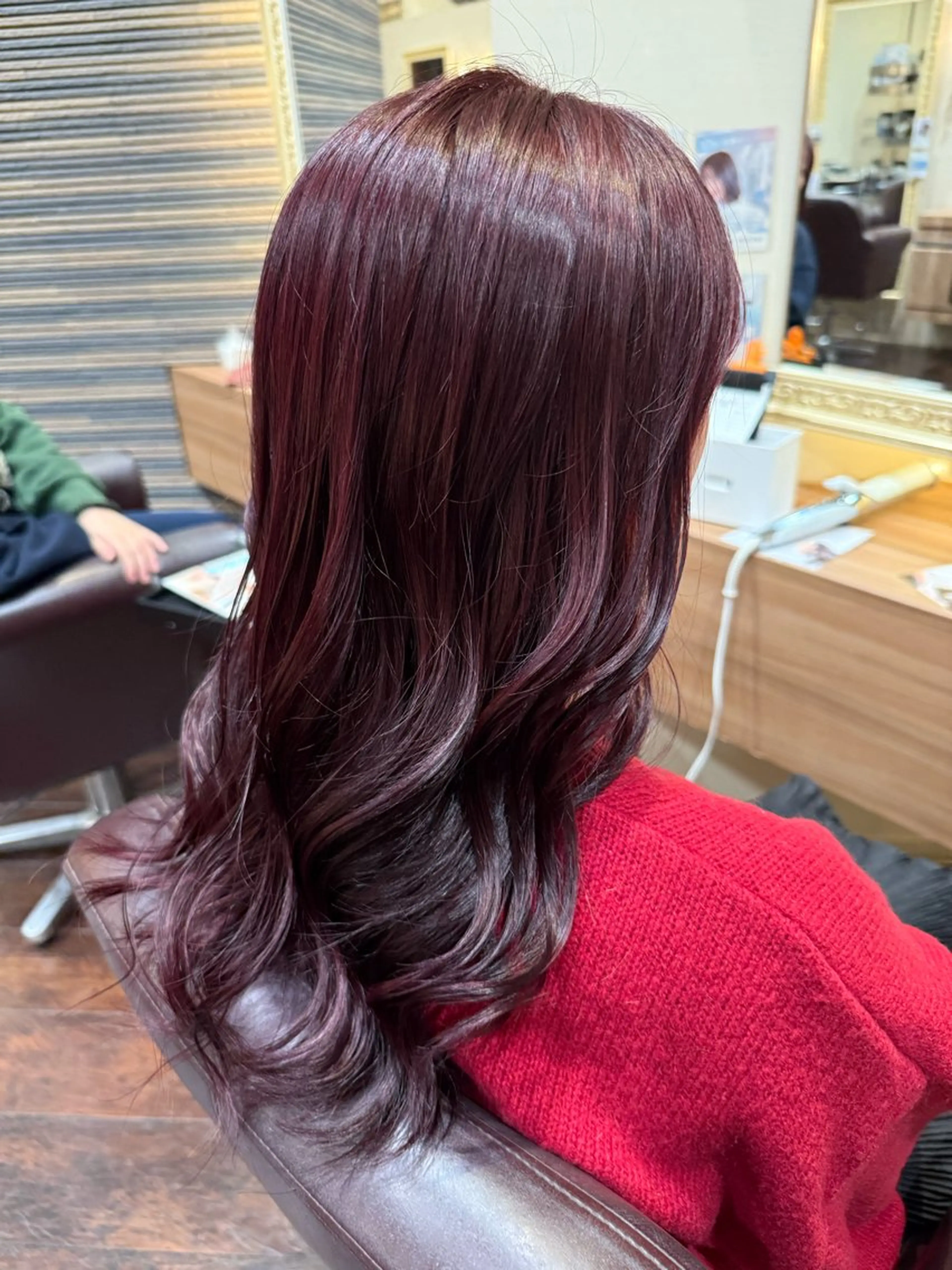 セミロング カラー ブリーチ ブリーチなしカラー レッドカラー インナーカラー/ ストレート/奥野洸也のヘアスタイル