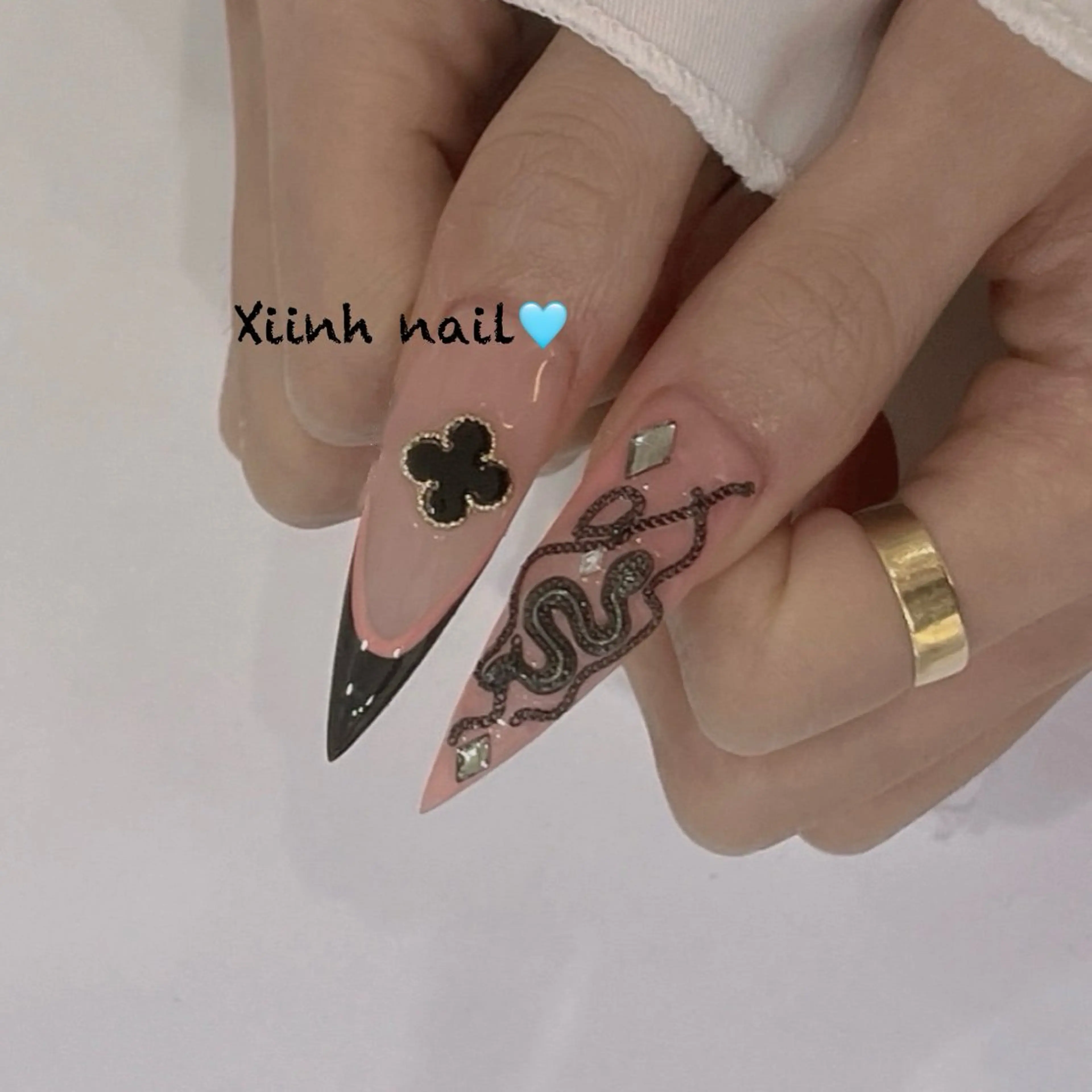 ネイル チークネイル 桜ネイル フットネイル ジェルネイル ハロウィン XIINH NAIL SALONのネイルデザイン