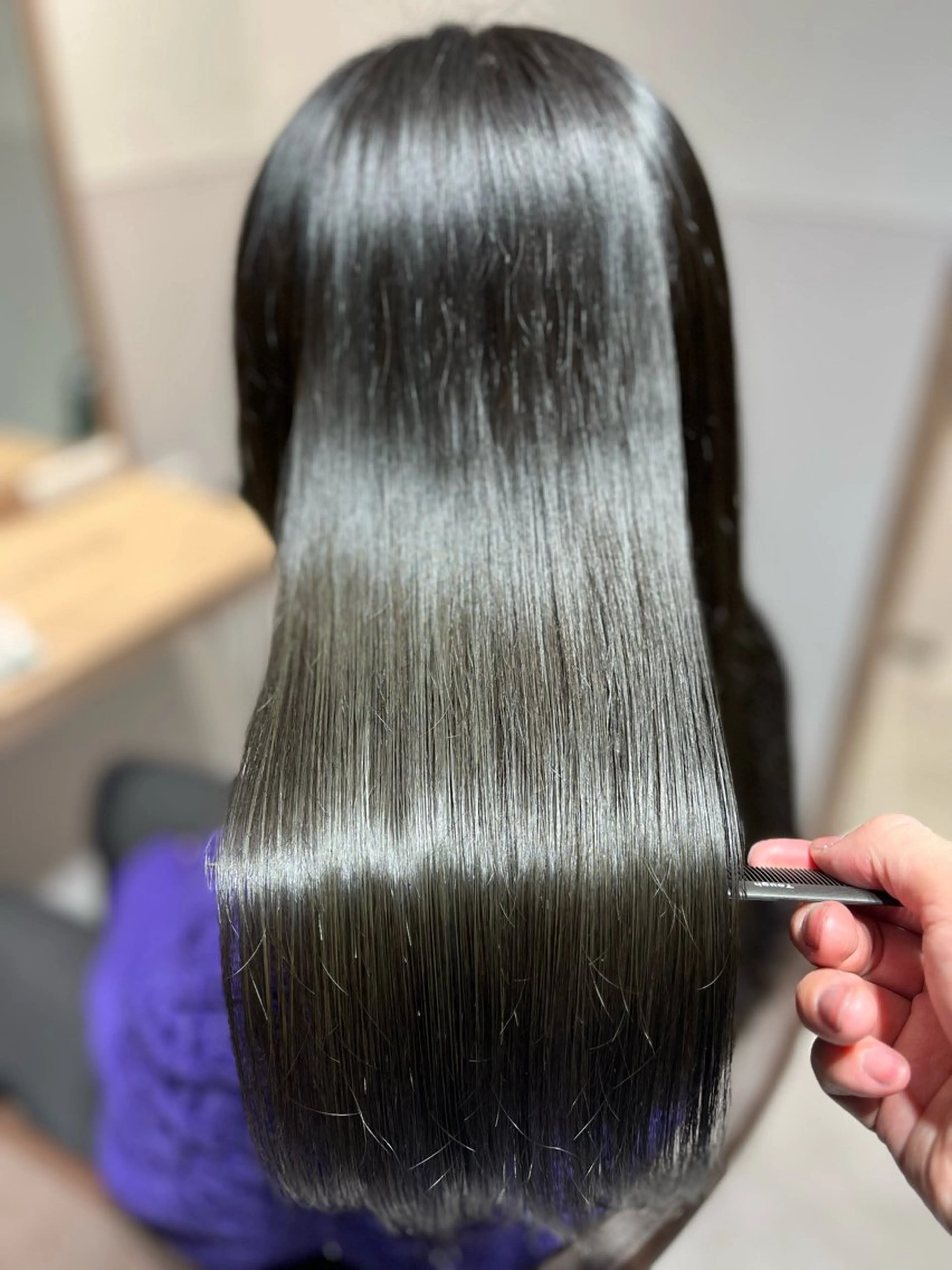 セミロング カラー グレージュ オリーブグレージュ オリーブグレー トリートメント 【美髪を叶える】中谷 彰宏（アキ)のヘアスタイル