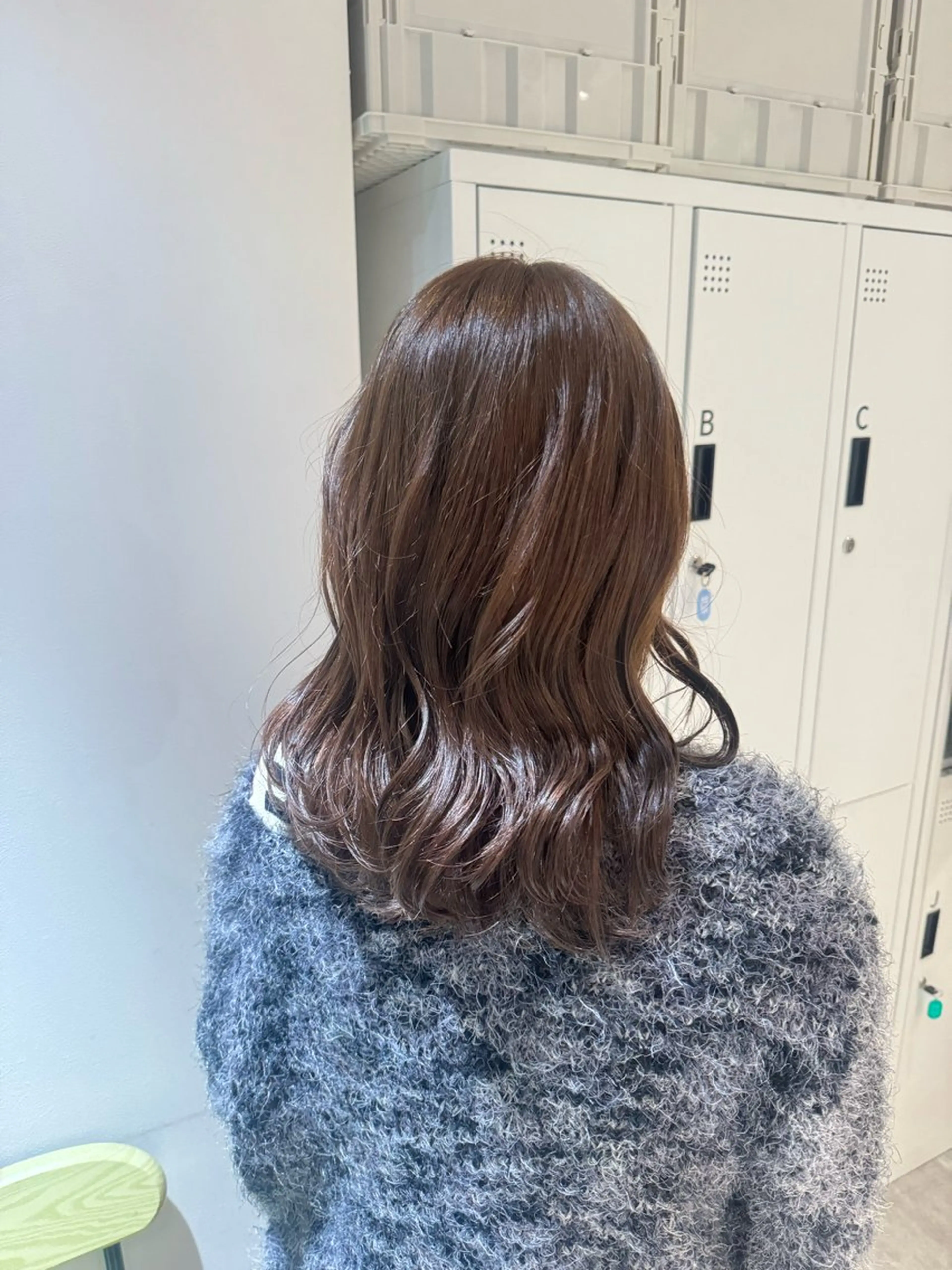 セミロング カラー ベージュカラー ブリーチ 透明感カラー ダブルカラー ブリーチなしカラー カット ヘアカラー オスズ 🎀´-のヘアスタイル