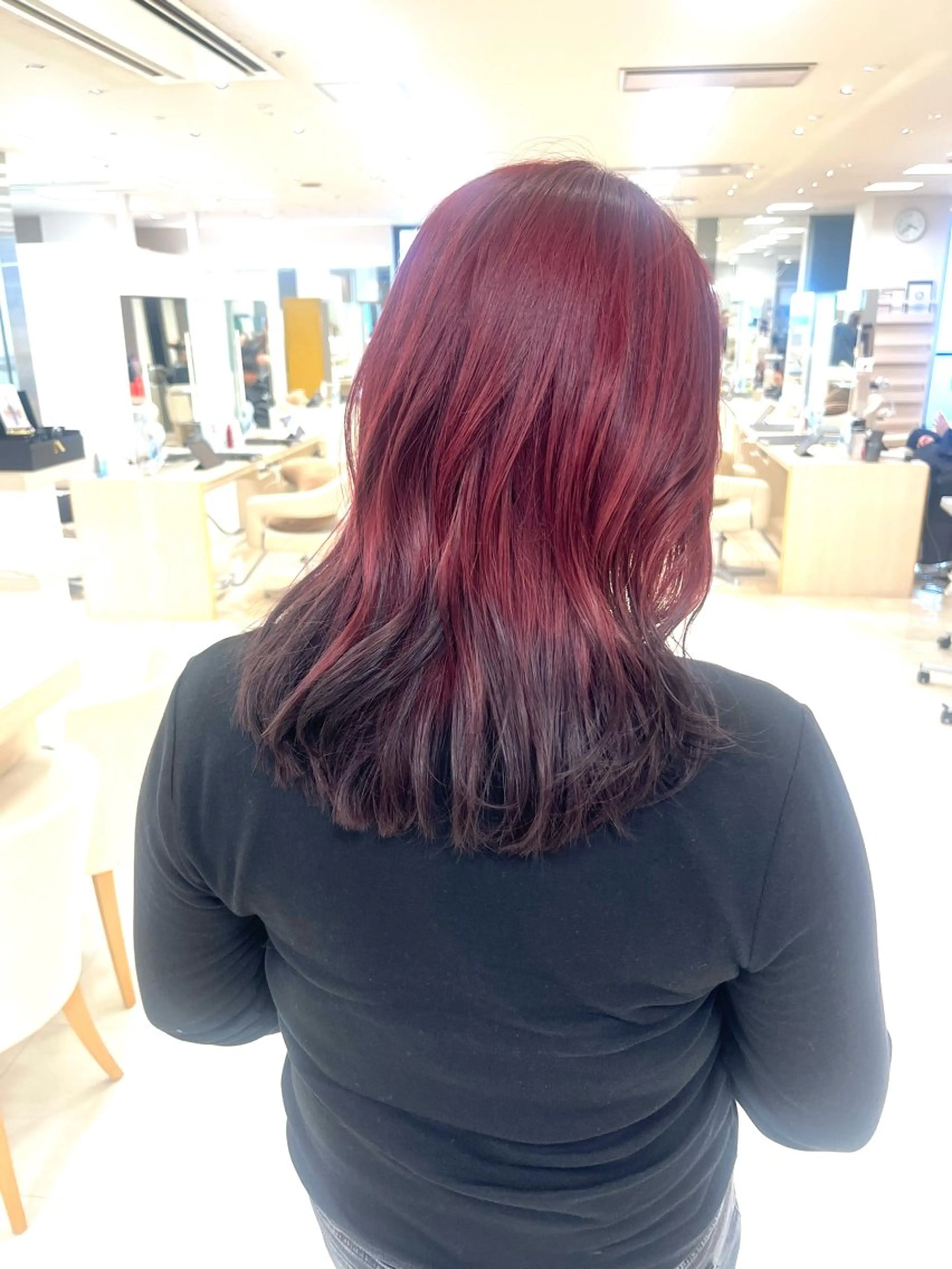 ミディアム カラー カット ヘアカラー トリートメント 暖色専門美容師🎀 お客様満足度◎のヘアスタイル