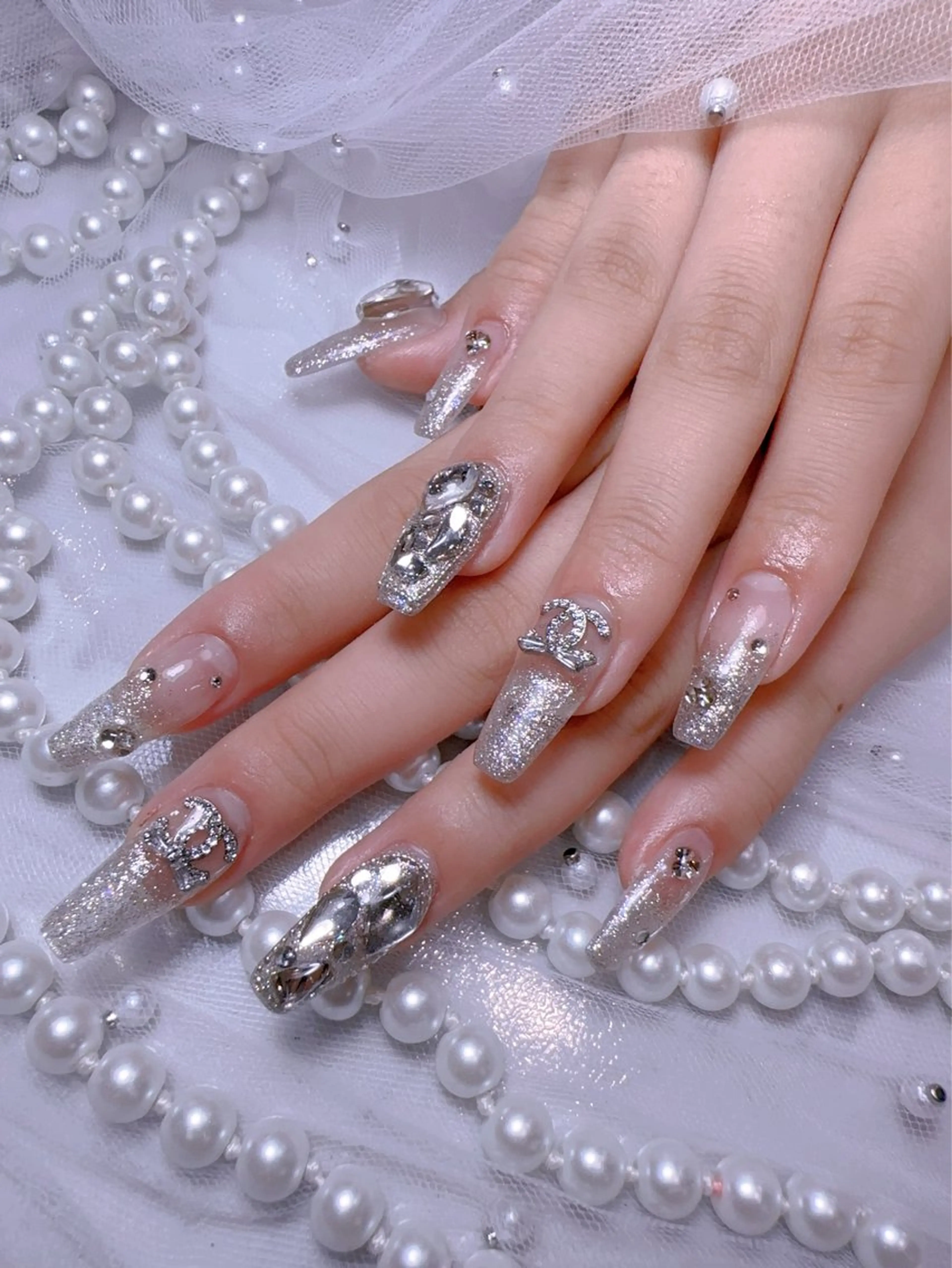 ネイル アートネイル フラッシュネイル フレンチネイル ジェルネイル ガラスフレンチ ハンドネイル You&Me Miyuのネイルデザイン