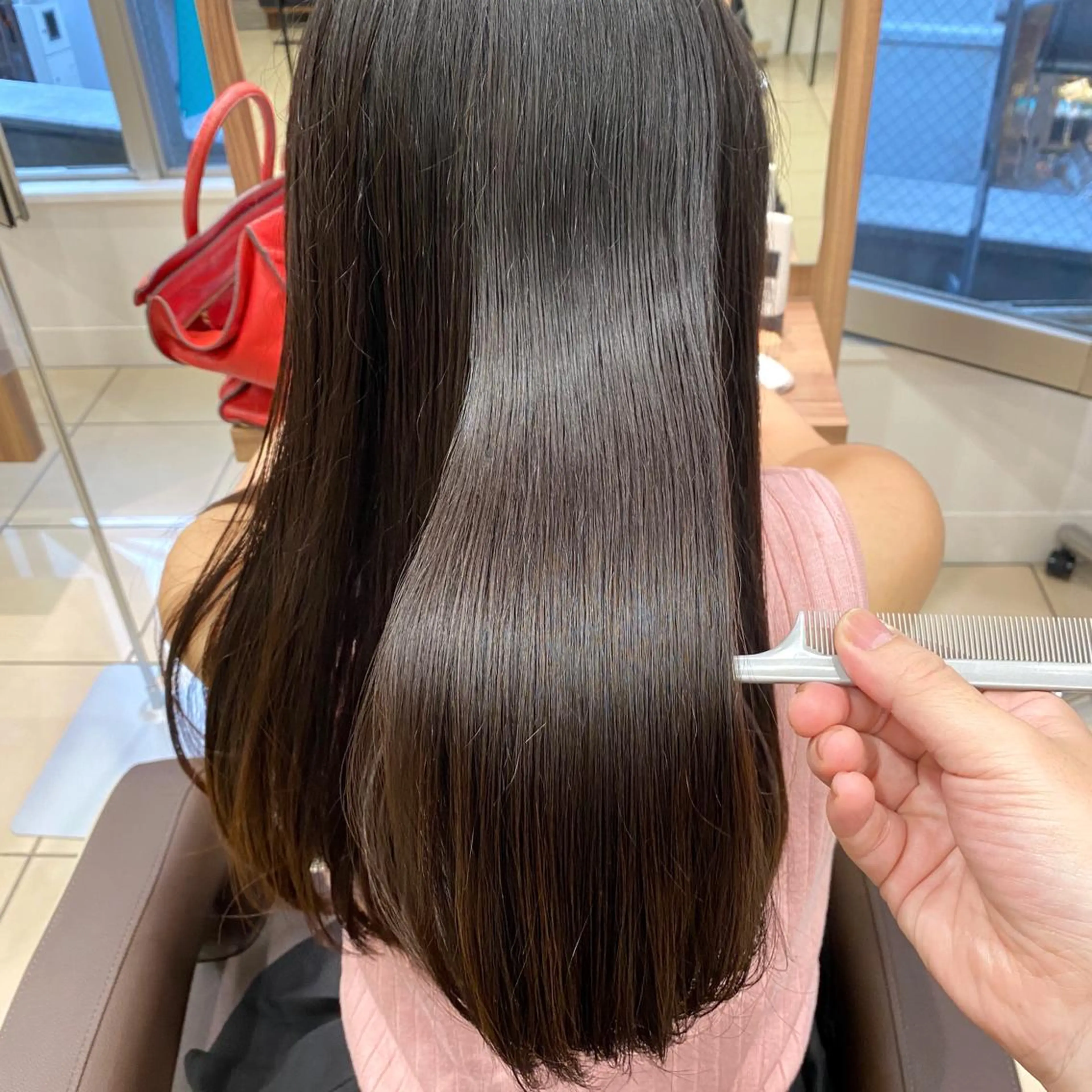 ロング 髪質改善特化美容師 小林和哉のヘアスタイル