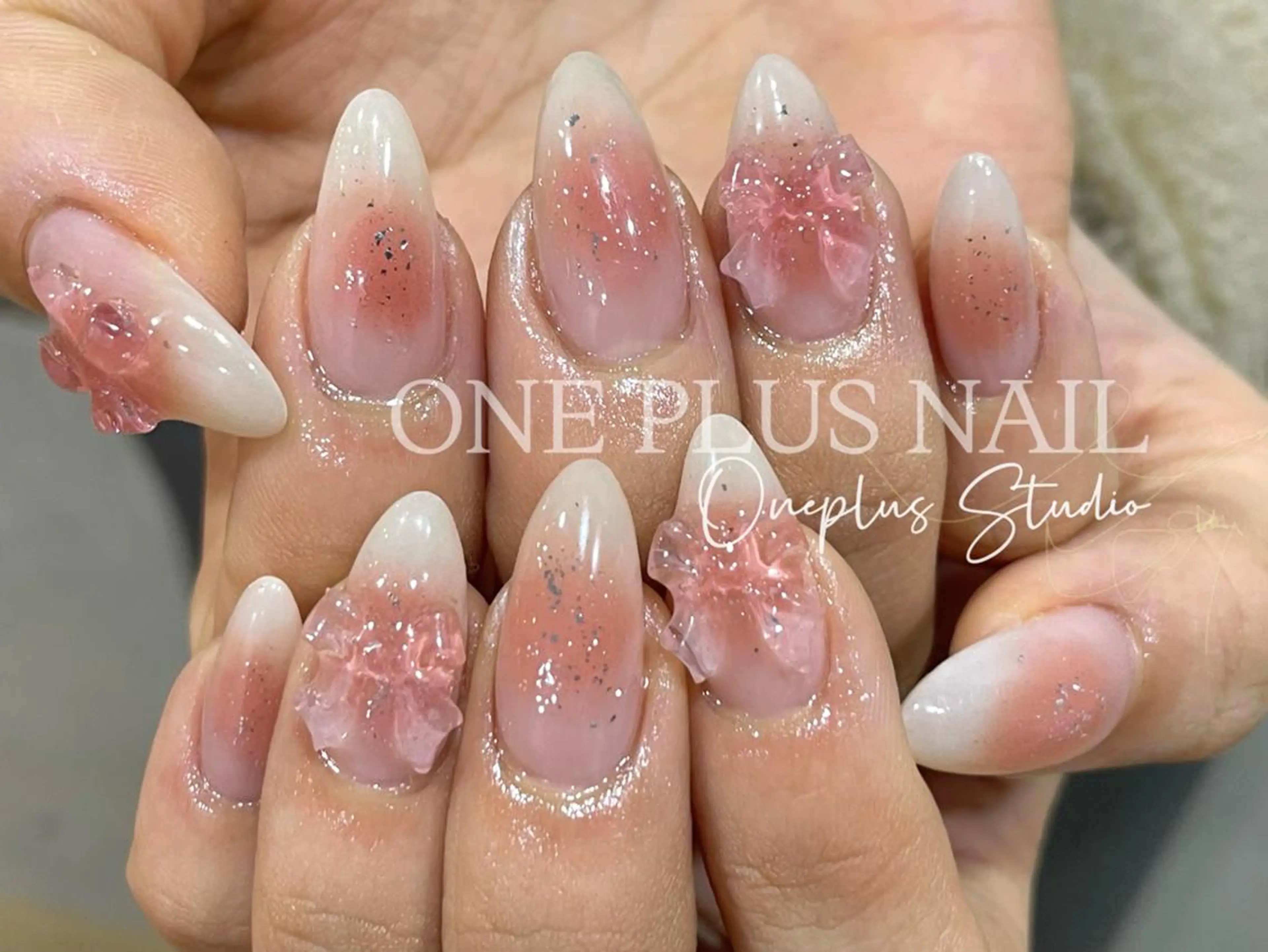 ネイル アートネイル オーロラネイル ガーリー キラキラネイル 韓国ネイル haruka 🧸のネイルデザイン