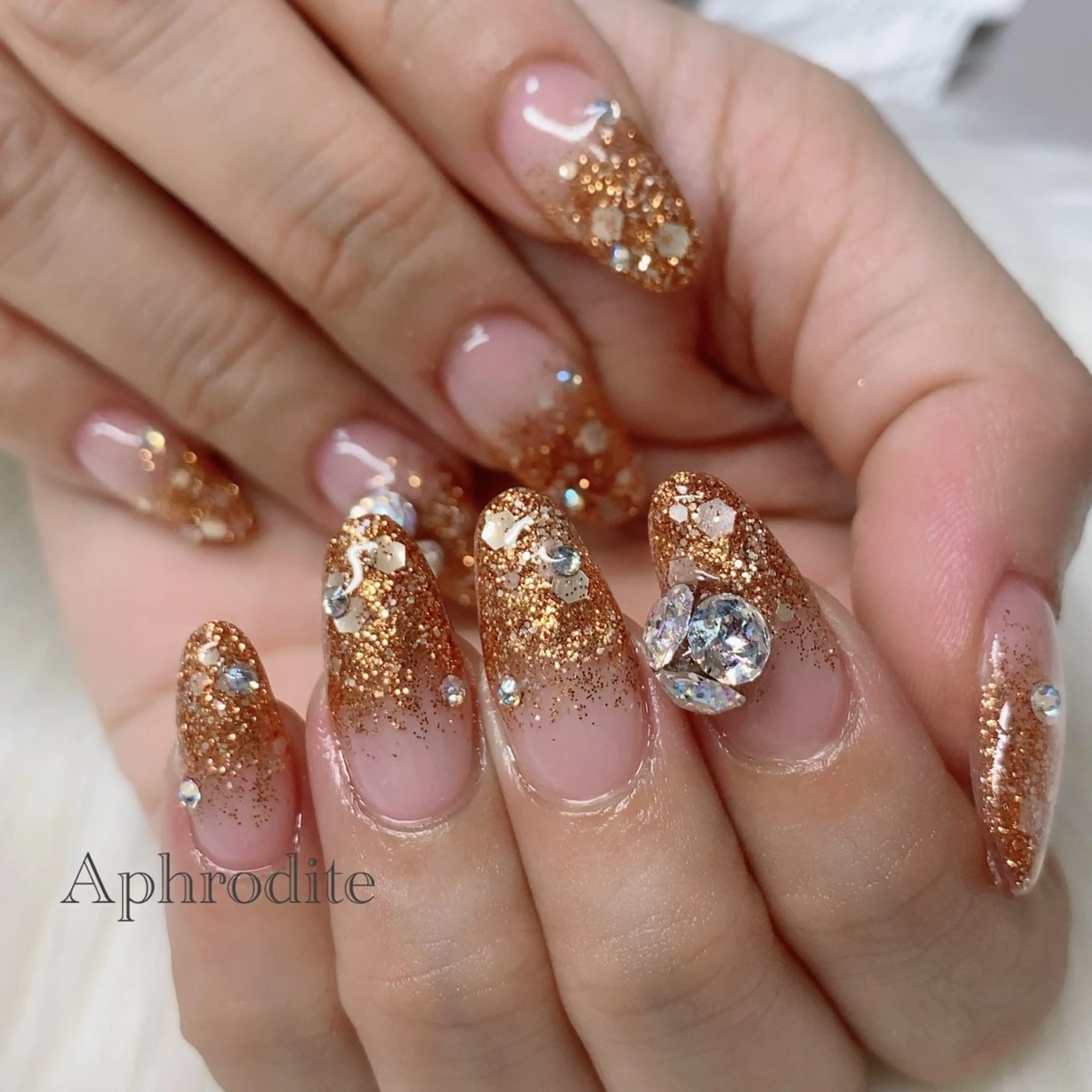 ネイル Aphrodite パラジェル認定サロンのネイルデザイン