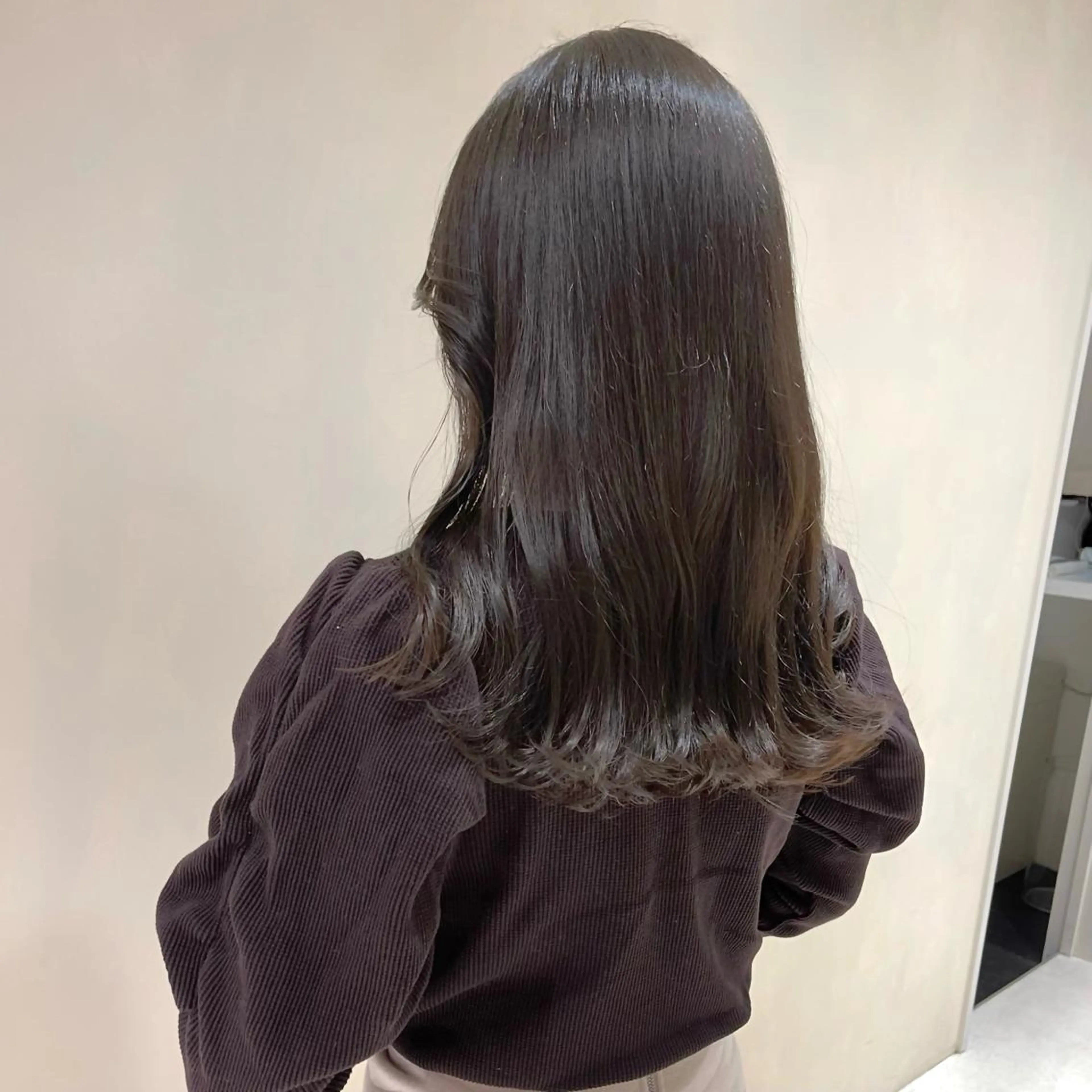 セミロング カラー 透明感カラー 髪質改善 トリートメント MURANAKA RYOのヘアスタイル