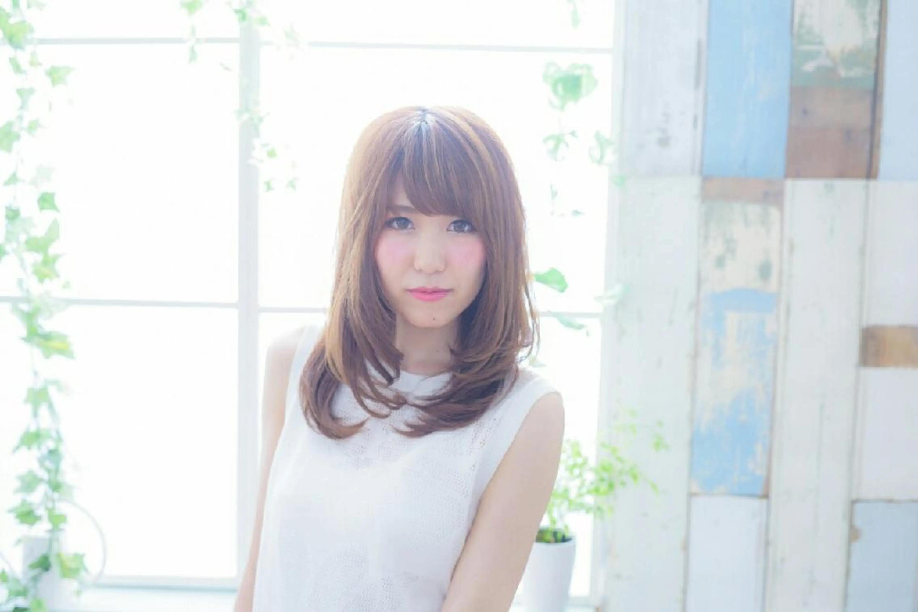 ミディアム セミロング カラー パーマ ストレートパーマ Memoriese 表参道のヘアスタイル