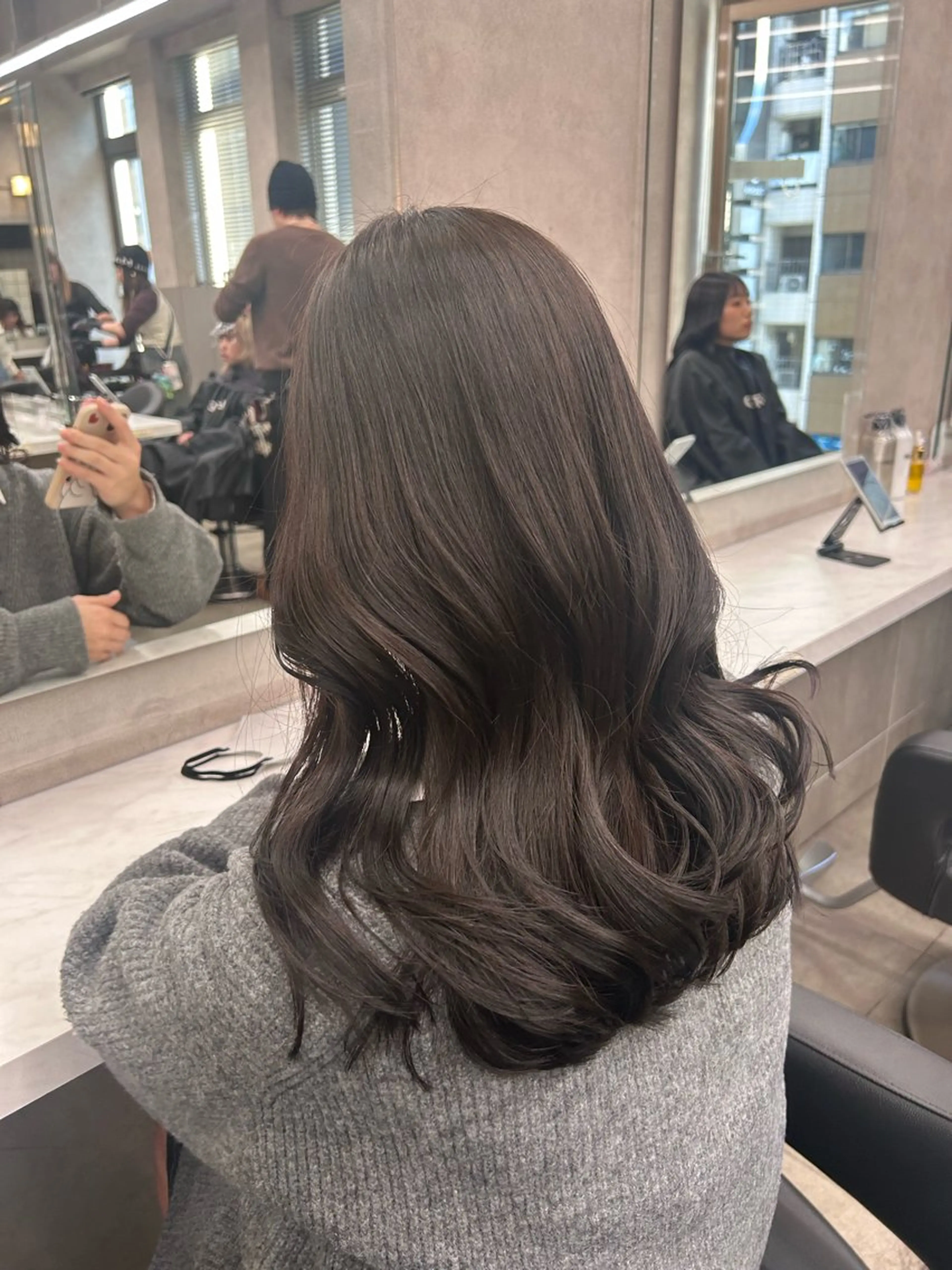 ロング カラー パーマ ヘアアレンジ メンズ キッズ ヘアカラー トリートメント ヘアセット ブリーチなしカラー/ ブラウン/レイヤーのヘアスタイル