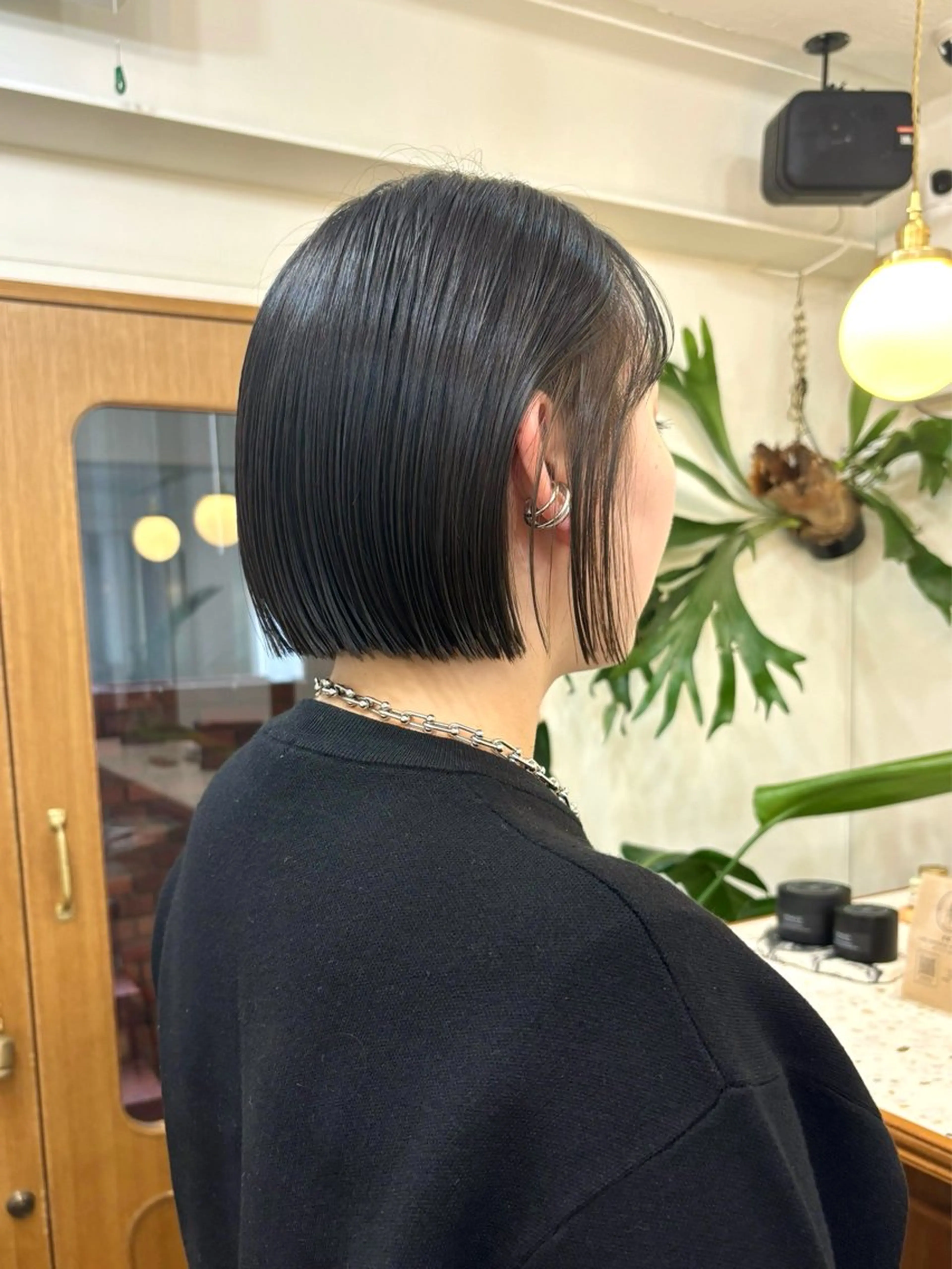 ショート カラー 切りっぱなしボブ ブリーチ イヤリングカラー ブリーチなしカラー ボブ ヘアカラー CIEN所属・ayano🫧 《CIEN》のヘアスタイル