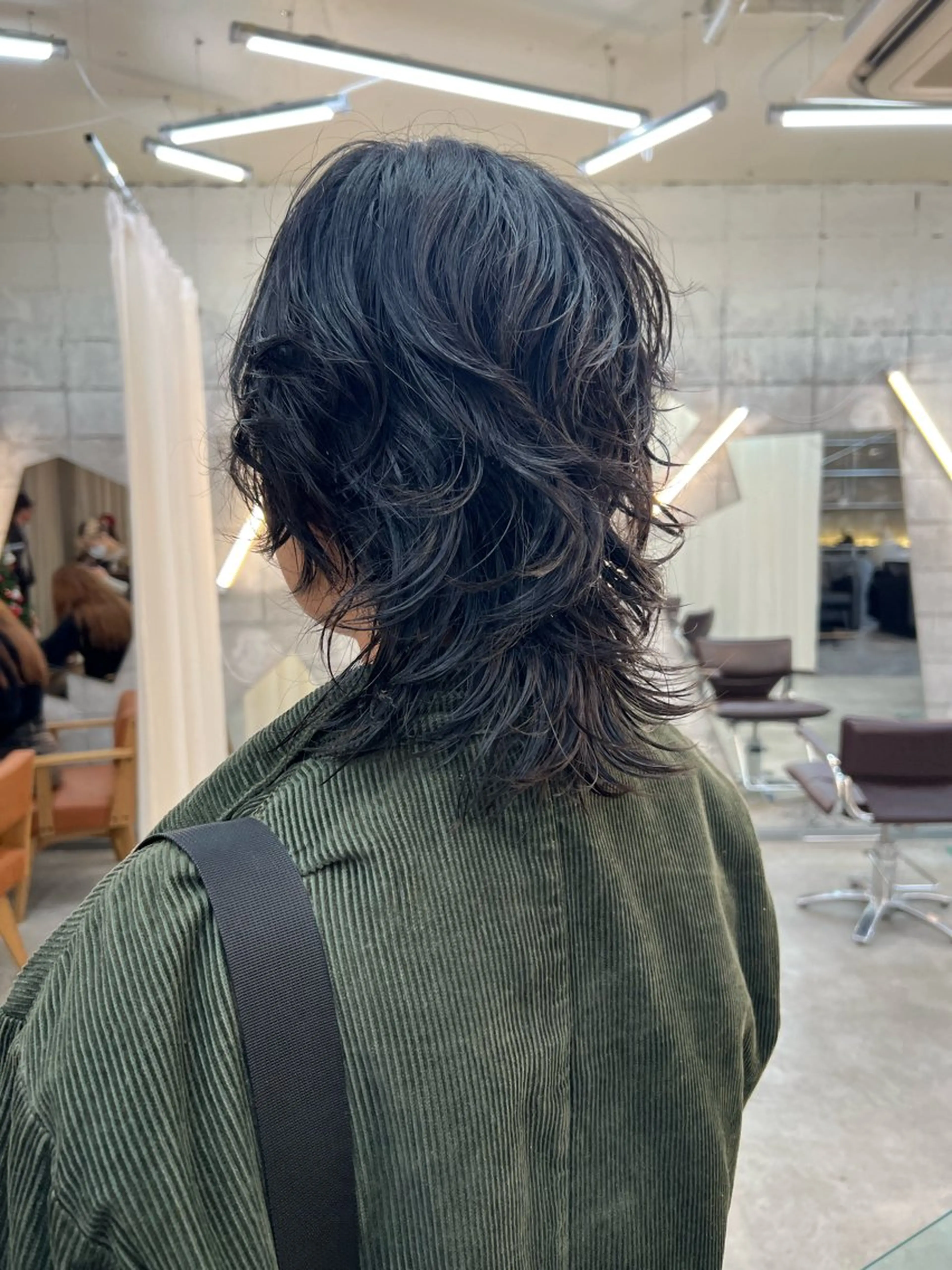 ミディアム カラー パーマ カット ヘアカラー パーマ 圧倒的デザイン力 店長🎨RENAのヘアスタイル