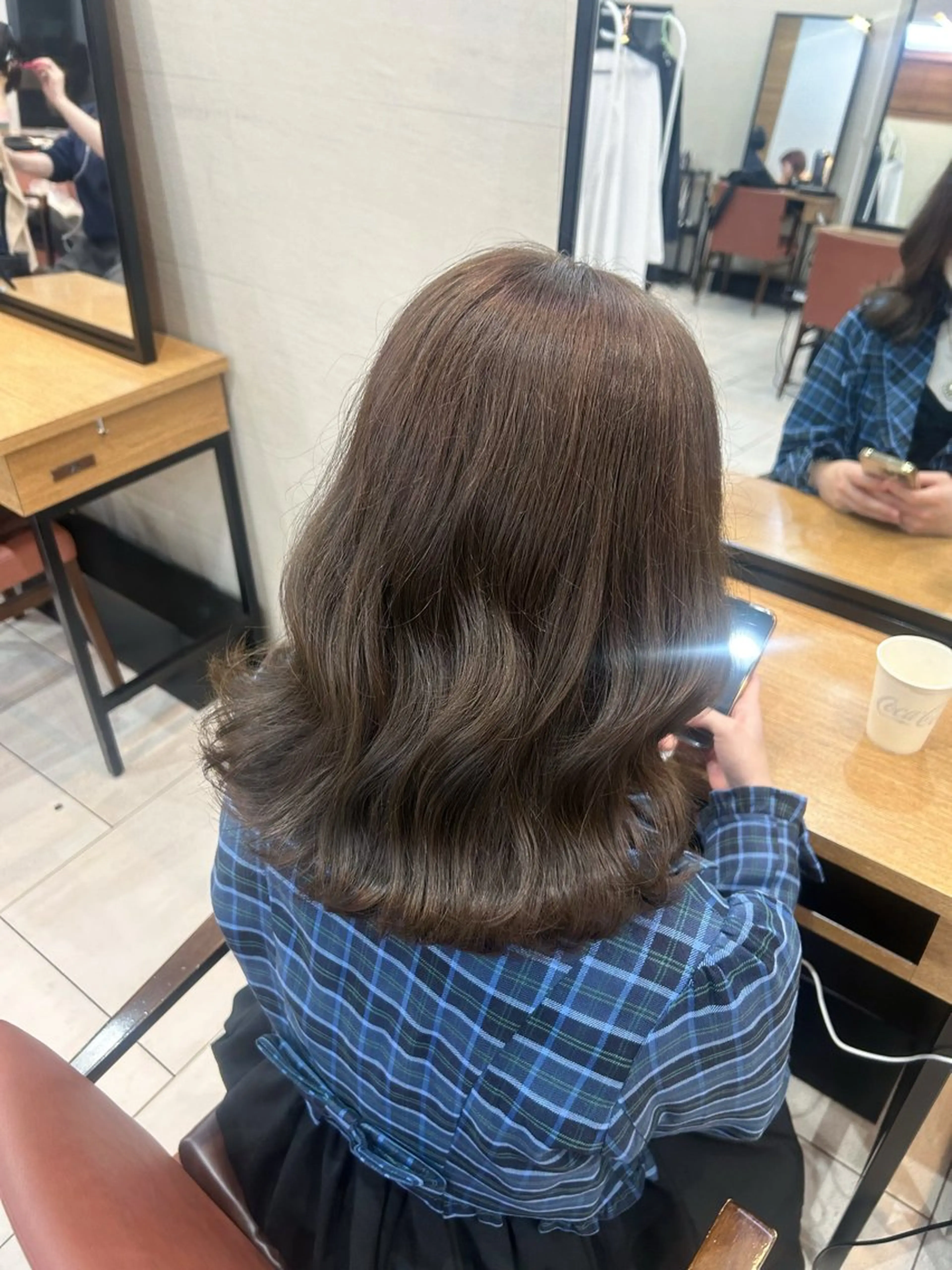 ミディアム カラー ヘアカラー オリーブ/ 透明感カラー/れいあのヘアスタイル