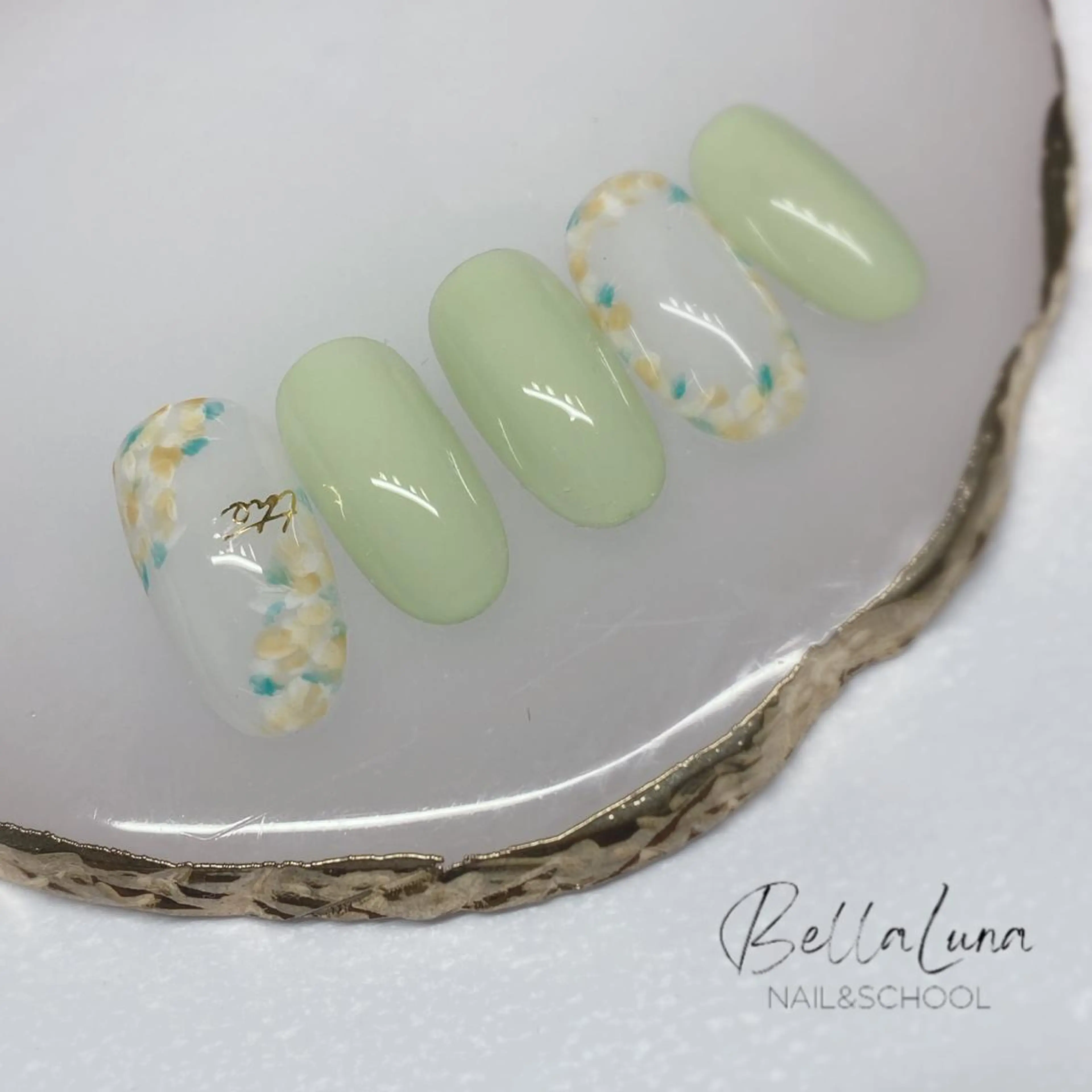 ネイル BellaLuna NAILのネイルデザイン