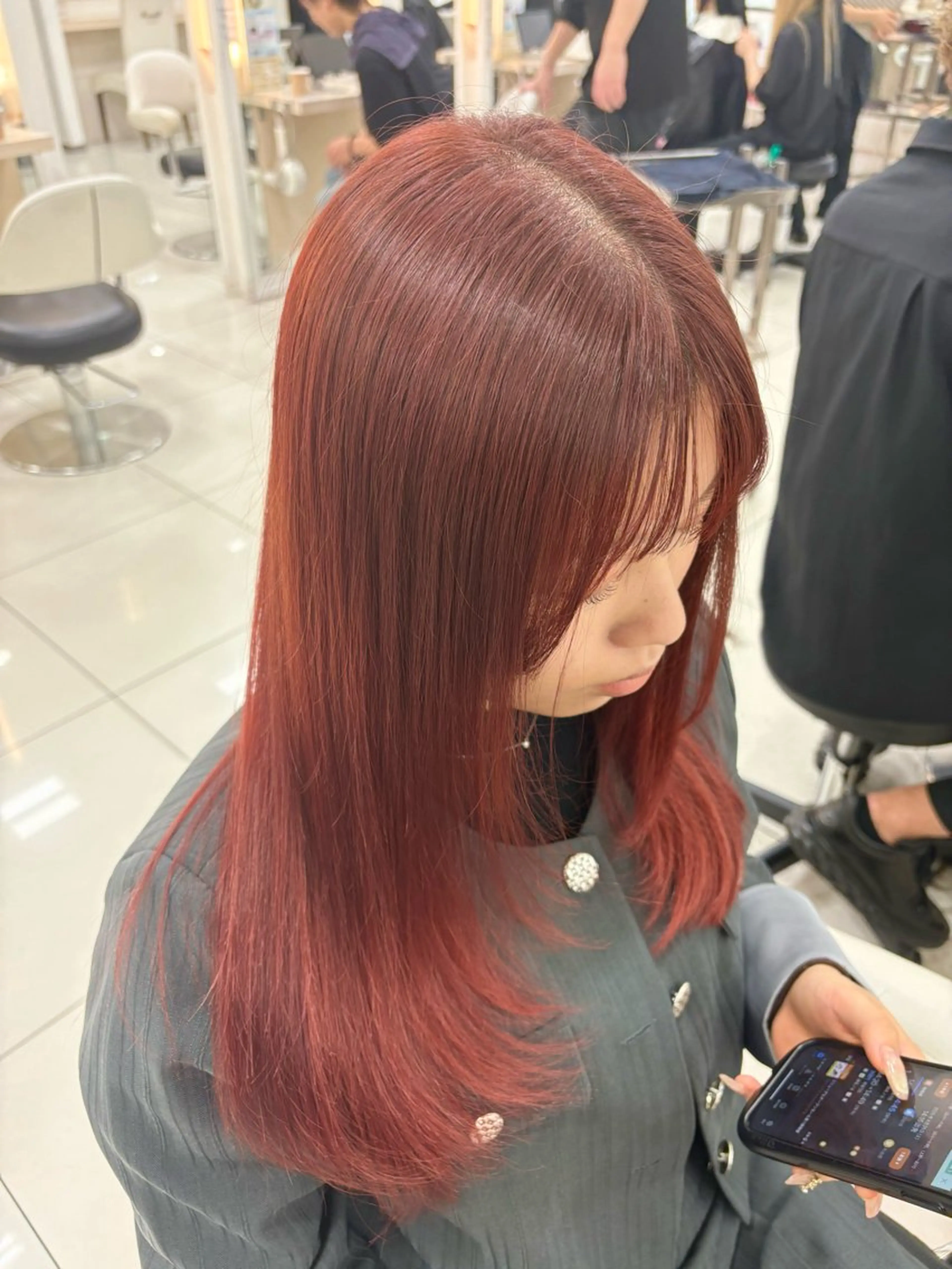ロング カラー ショートボブ バレイヤージュ ベージュカラー ブリーチ ケアブリーチ ヘアカラー トリートメント 髪質改善/艶カラー/ メンズパーマ/鈴木のヘアスタイル