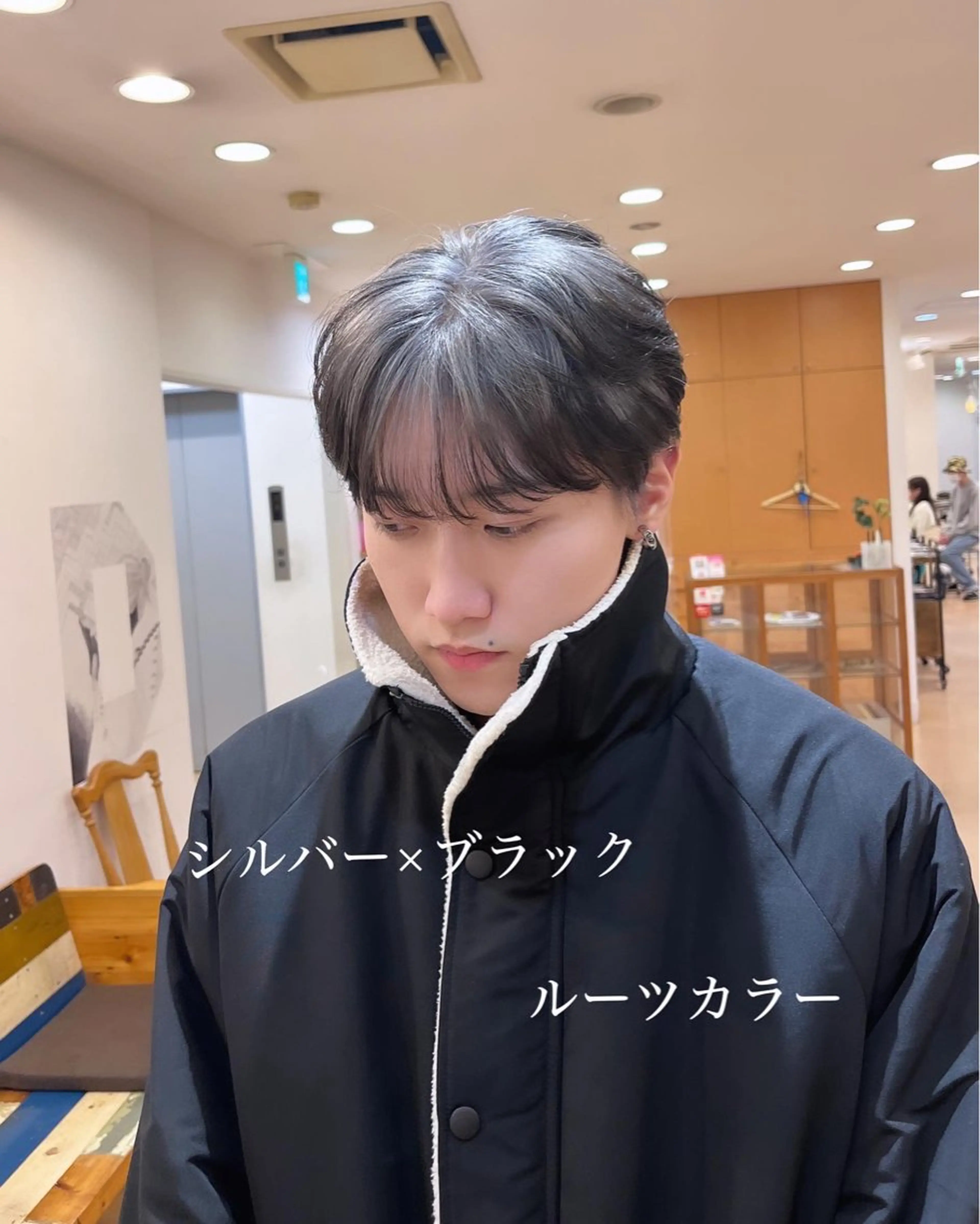 ロング カラー 黒髪 ブリーチ デザインカラー シルバー 韓国風ヘア 💠つたふうか/ 韓国/メンズヘア💠のヘアスタイル