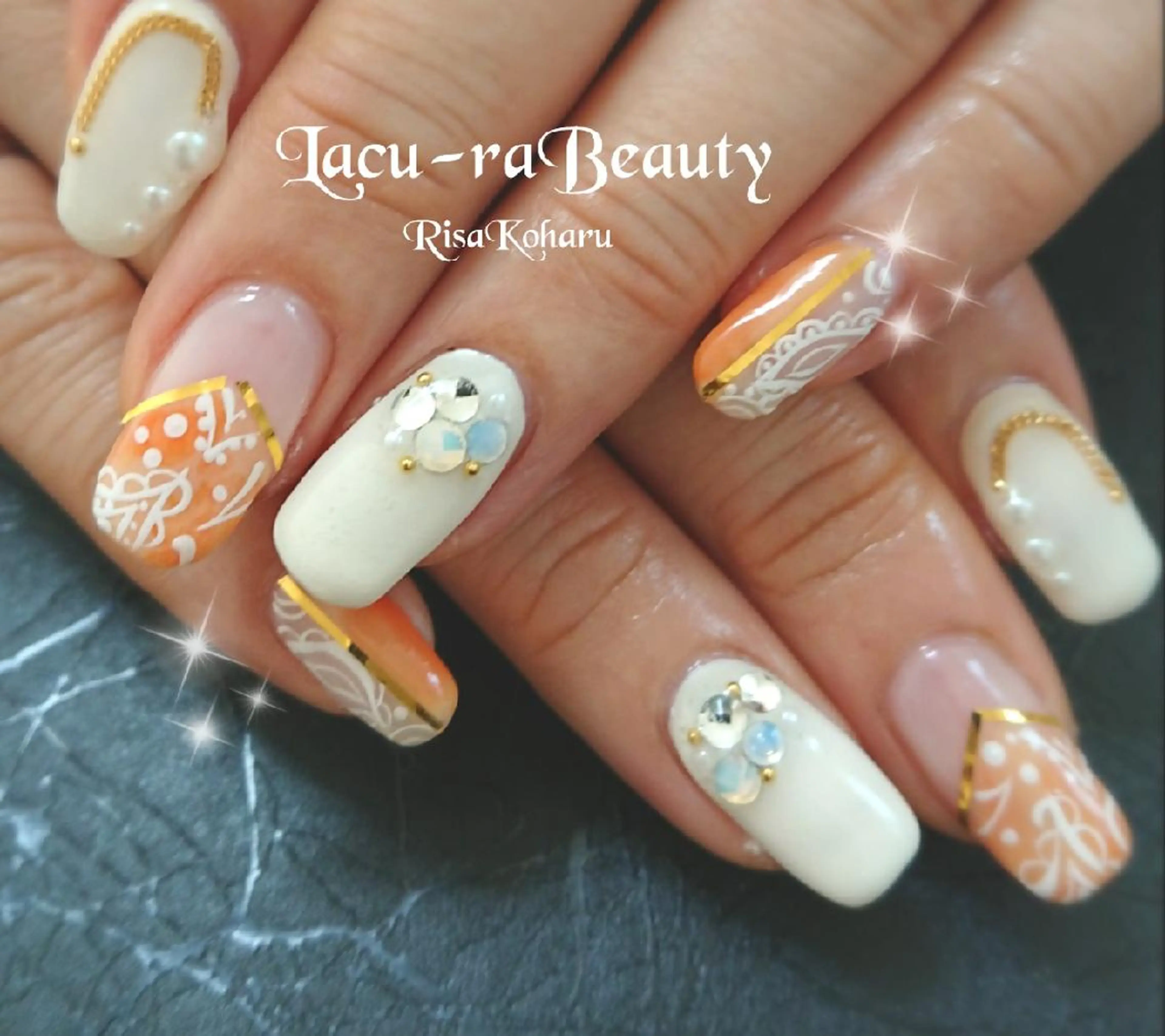 ネイル 小顔と腸の専門店 ラクーラビューティのエステ・リラクイメージ