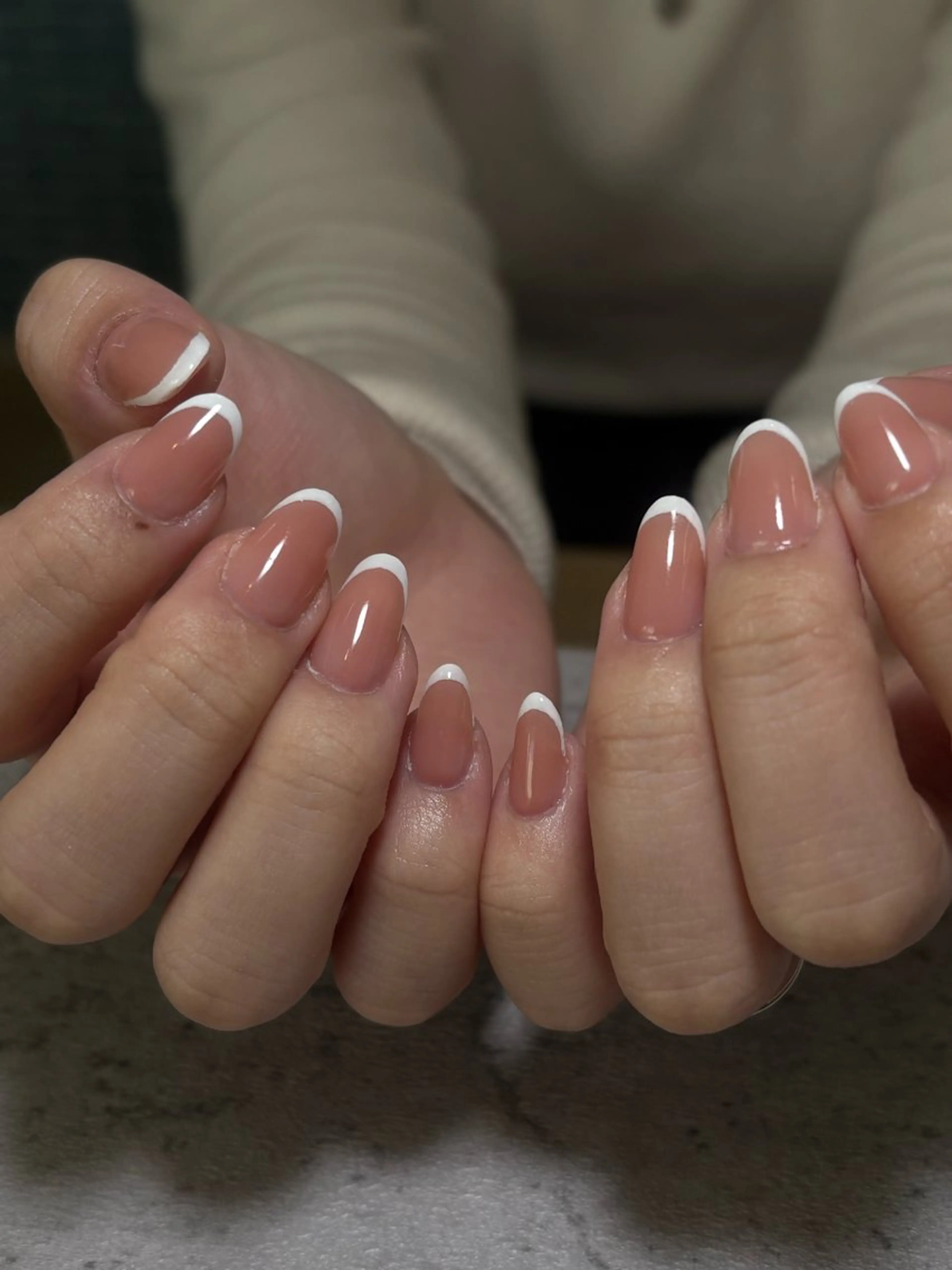 ネイル ピンク ホワイト ネイルサロン Ꭲen%  Yuiのネイルデザイン