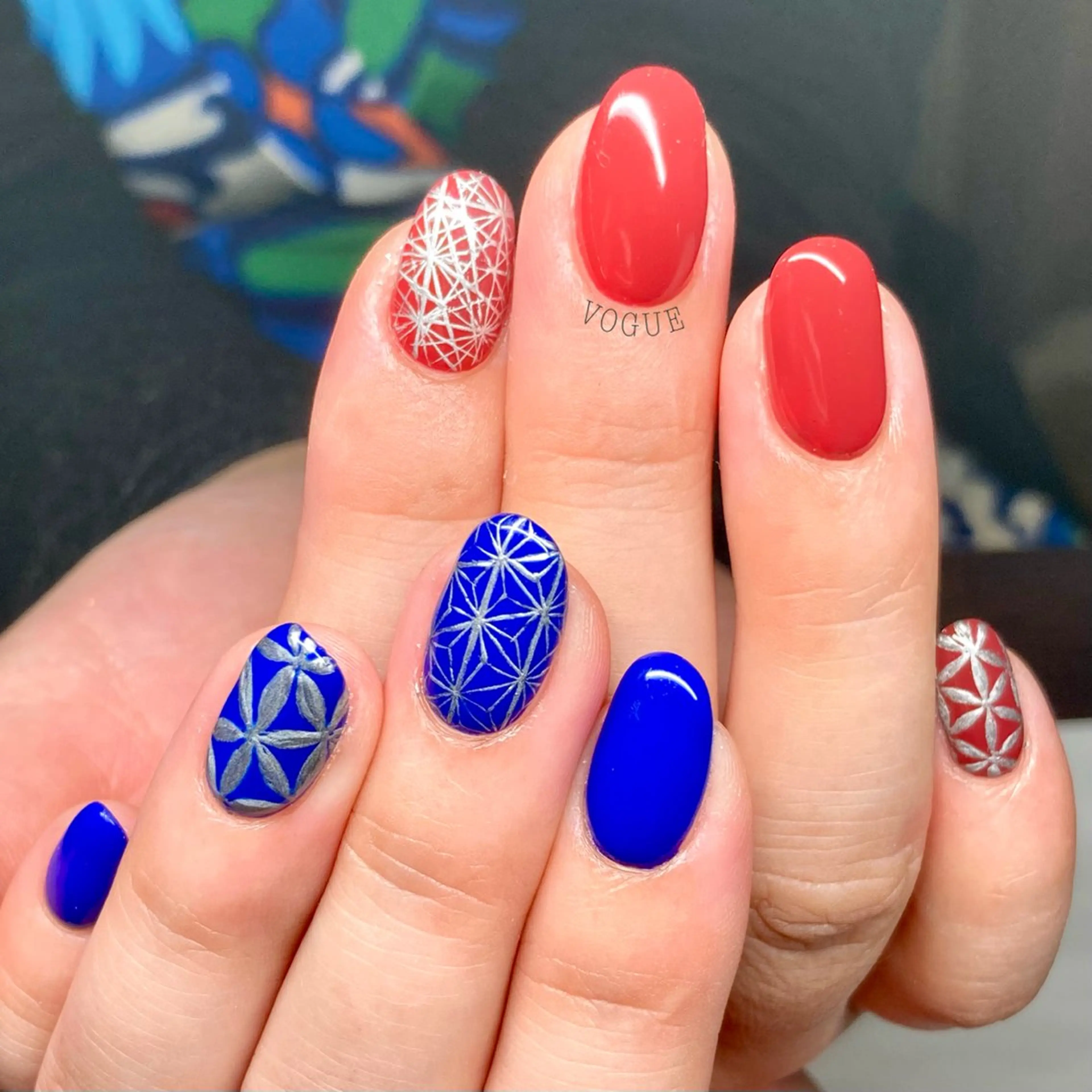 ネイル ハンドネイル VOGUE ×SWANのネイルデザイン