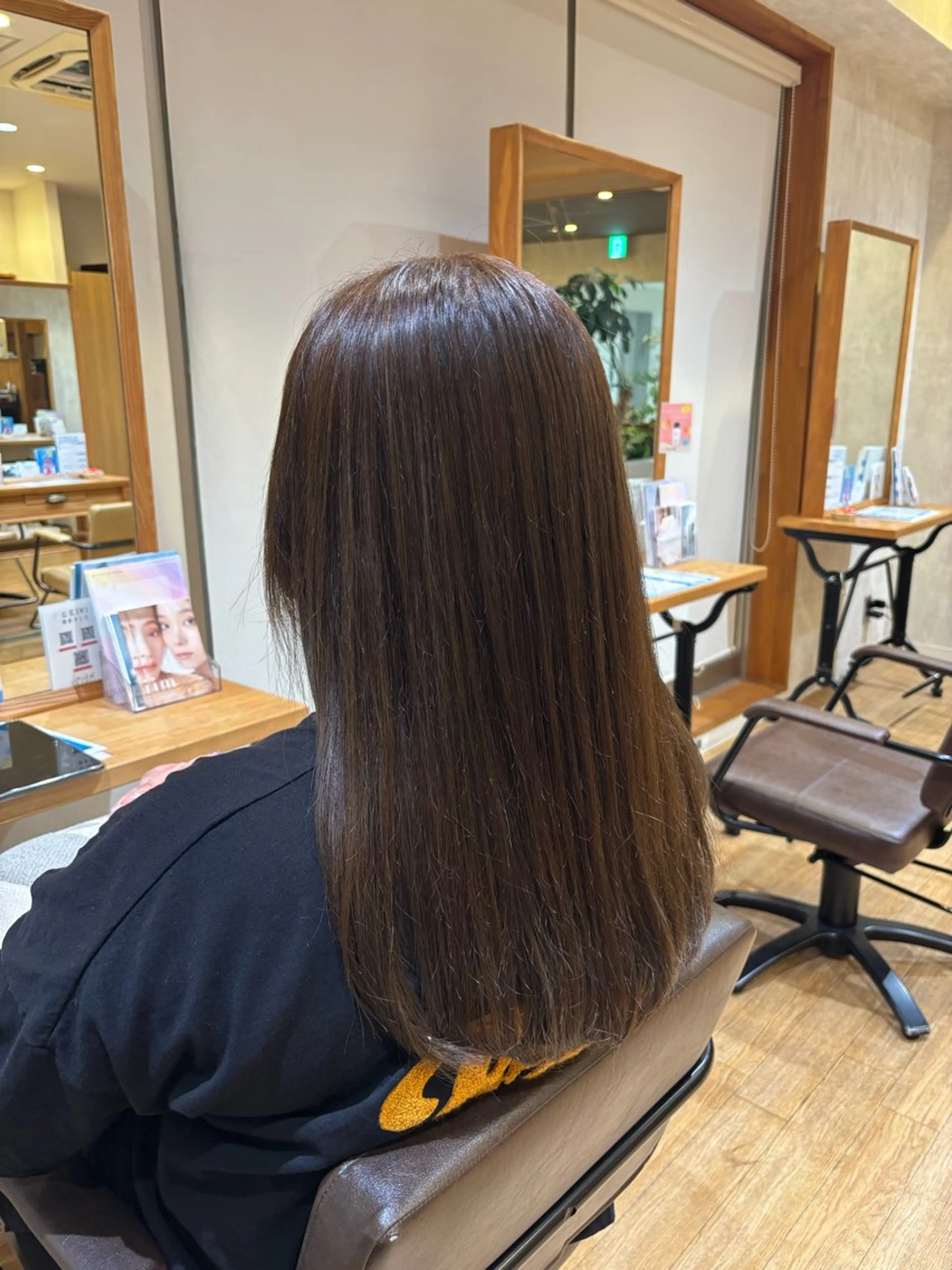 【癖毛でお悩みの方に】美髪ストレート+似合わせカット+Aujuaトリートメント✨の写真