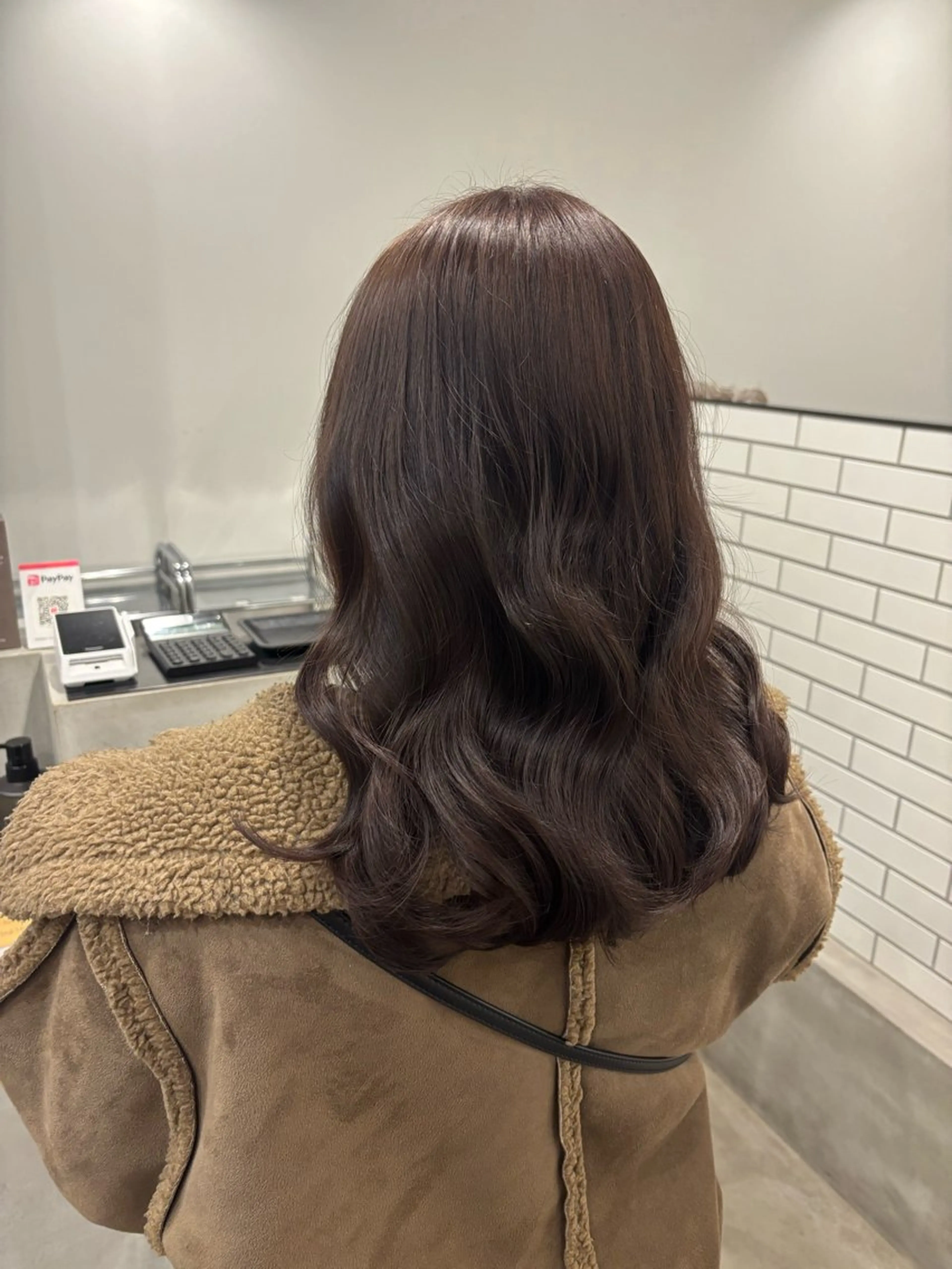 ミディアム カラー 熊取谷 茉那のヘアスタイル