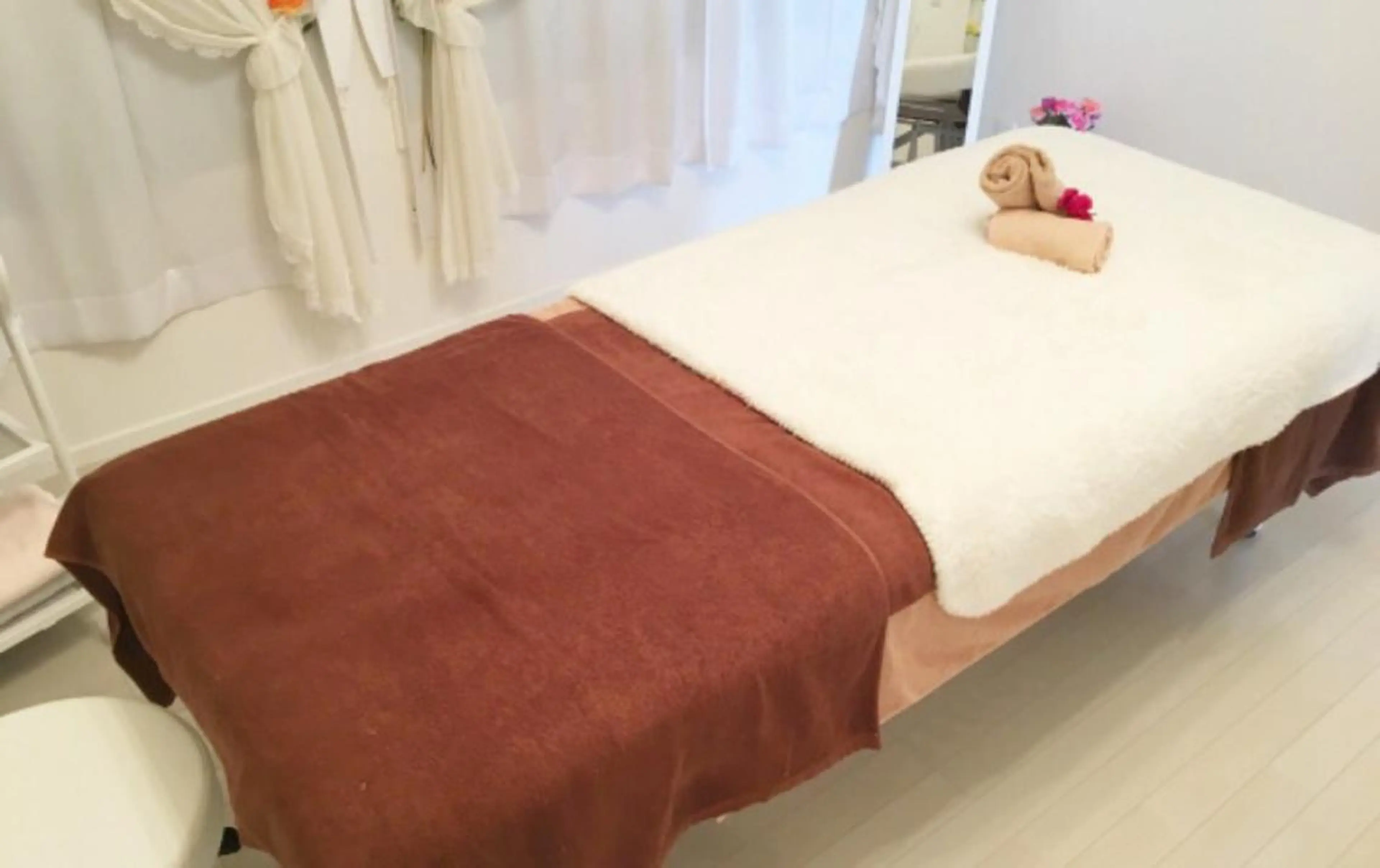 美容フェイシャルトリートメント小顔へ通常13,000円新規90分 ¥7,000- (税込)の写真