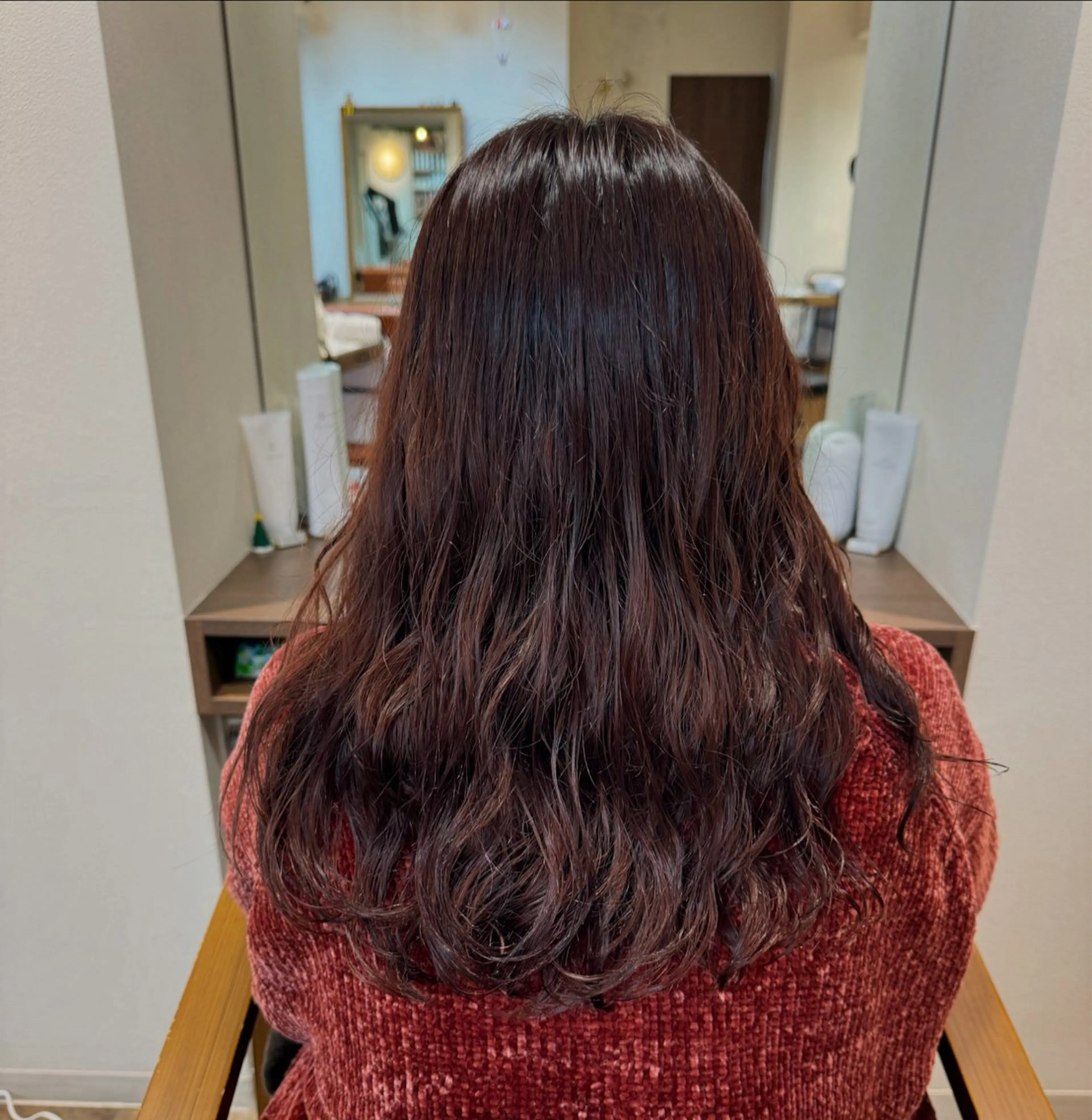 セミロング パーマ 韓国風🇰🇷レイヤ ーKEI🇰🇷のヘアスタイル