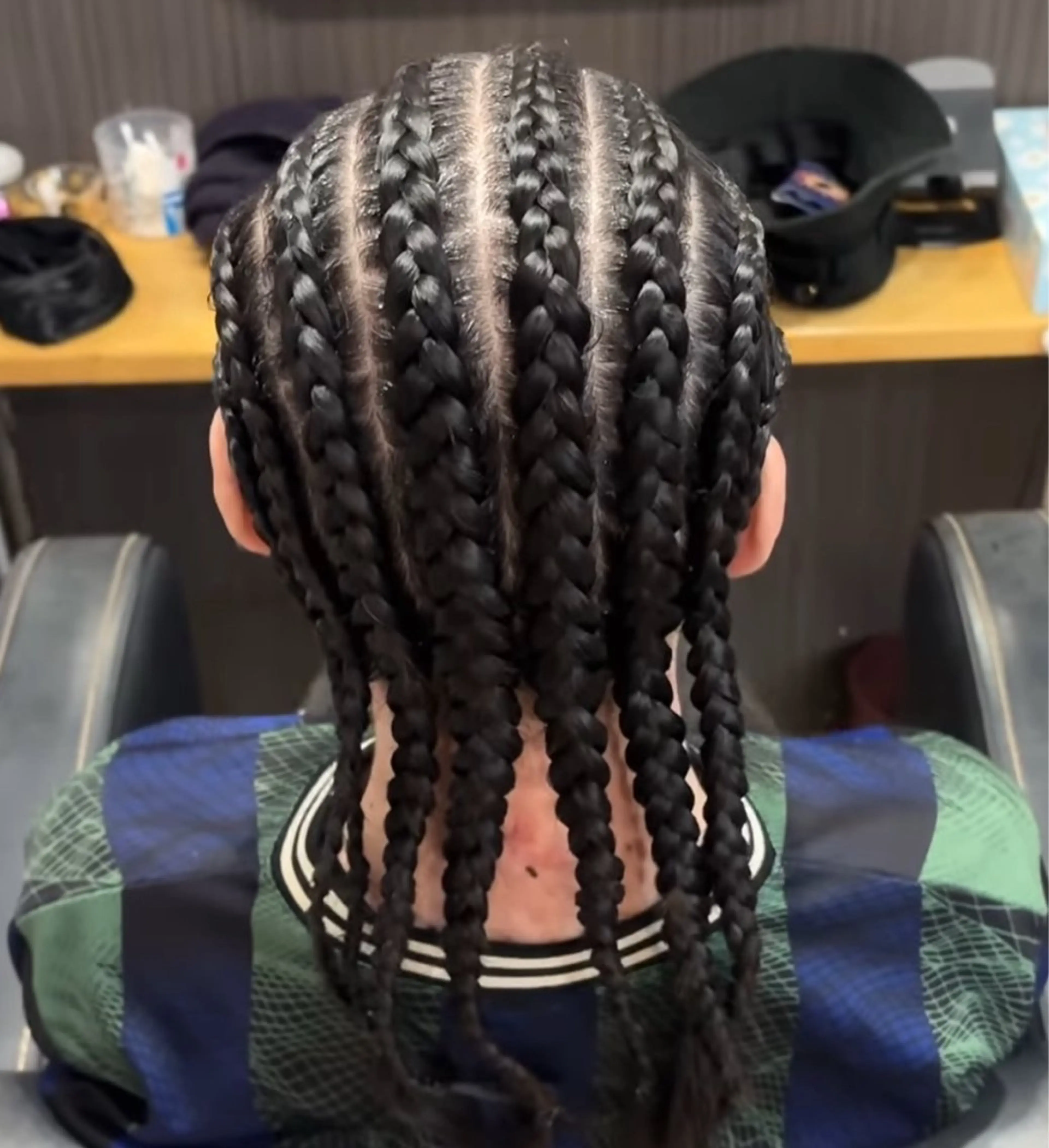 【シンプルデザインのみ】全頭コーンロウ(4本)の写真