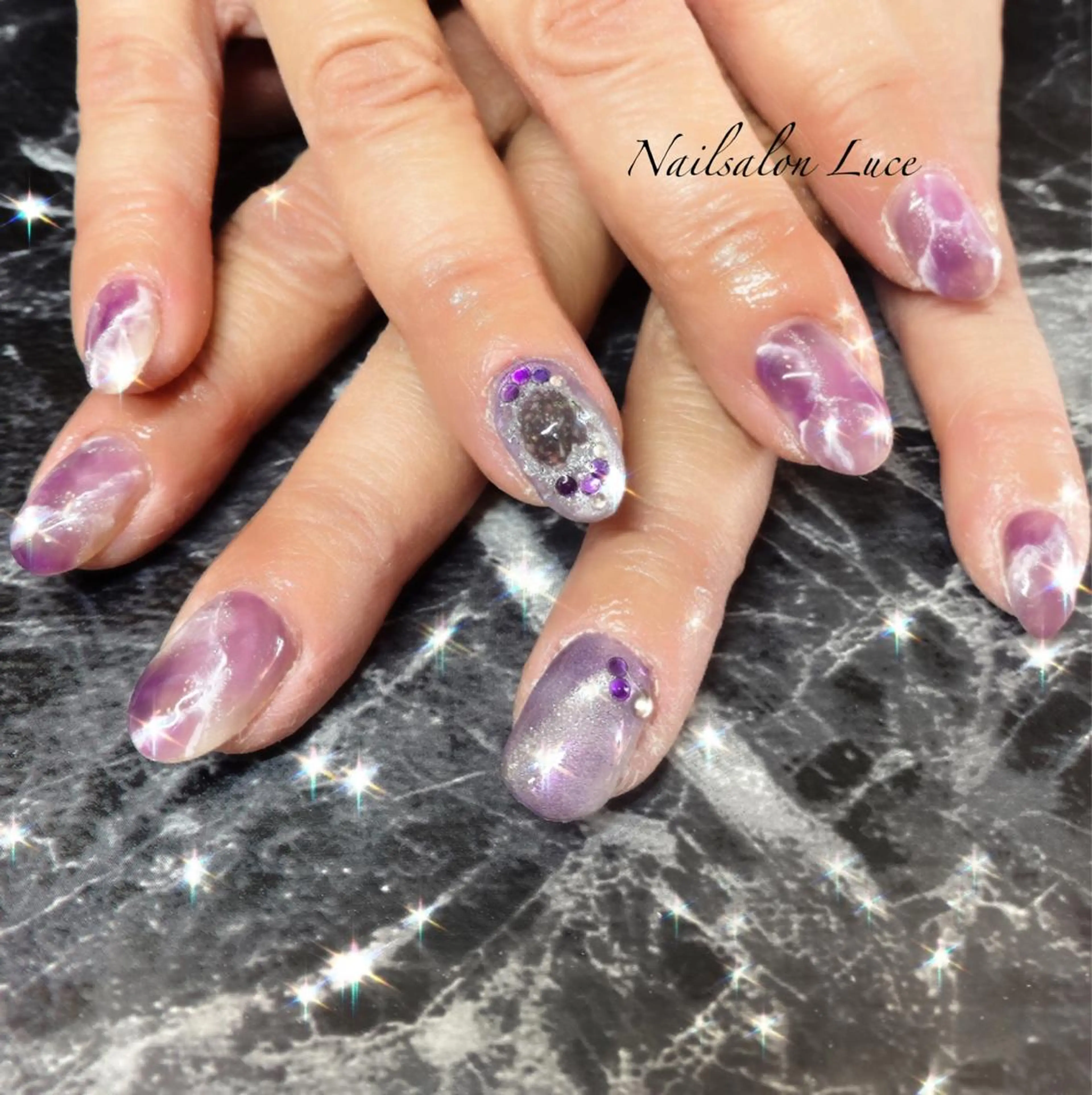 ネイル ジェルネイル 大理石ネイル(マーブル) ミラーネイル ワンカラーネイル パープル まつ毛、ネイル& 脱毛サロン　Lのマツエク・マツパデザイン