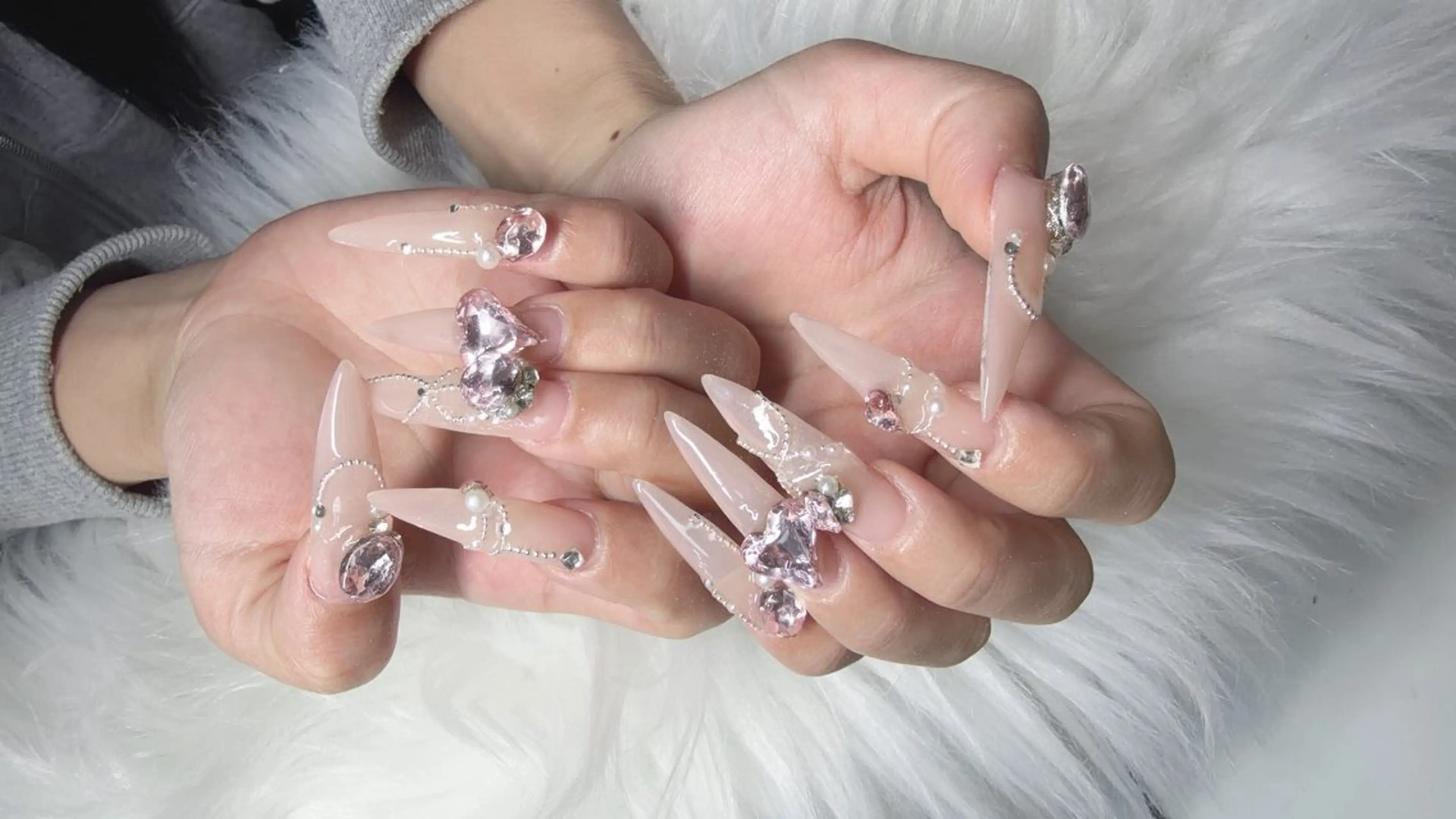 ネイル ハンドネイル Lee Nailsのネイルデザイン