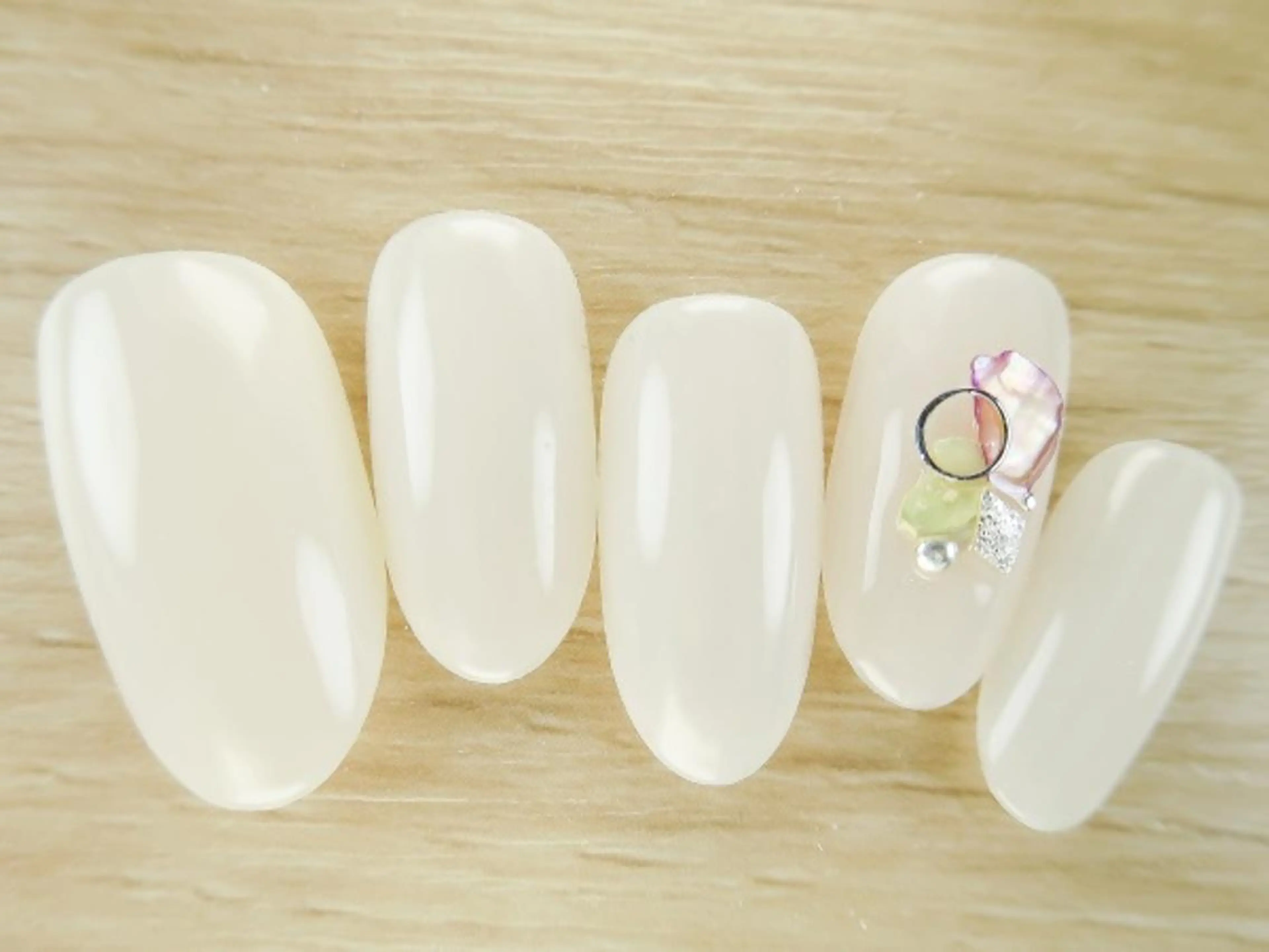 ネイル Nagumo Mのネイルデザイン