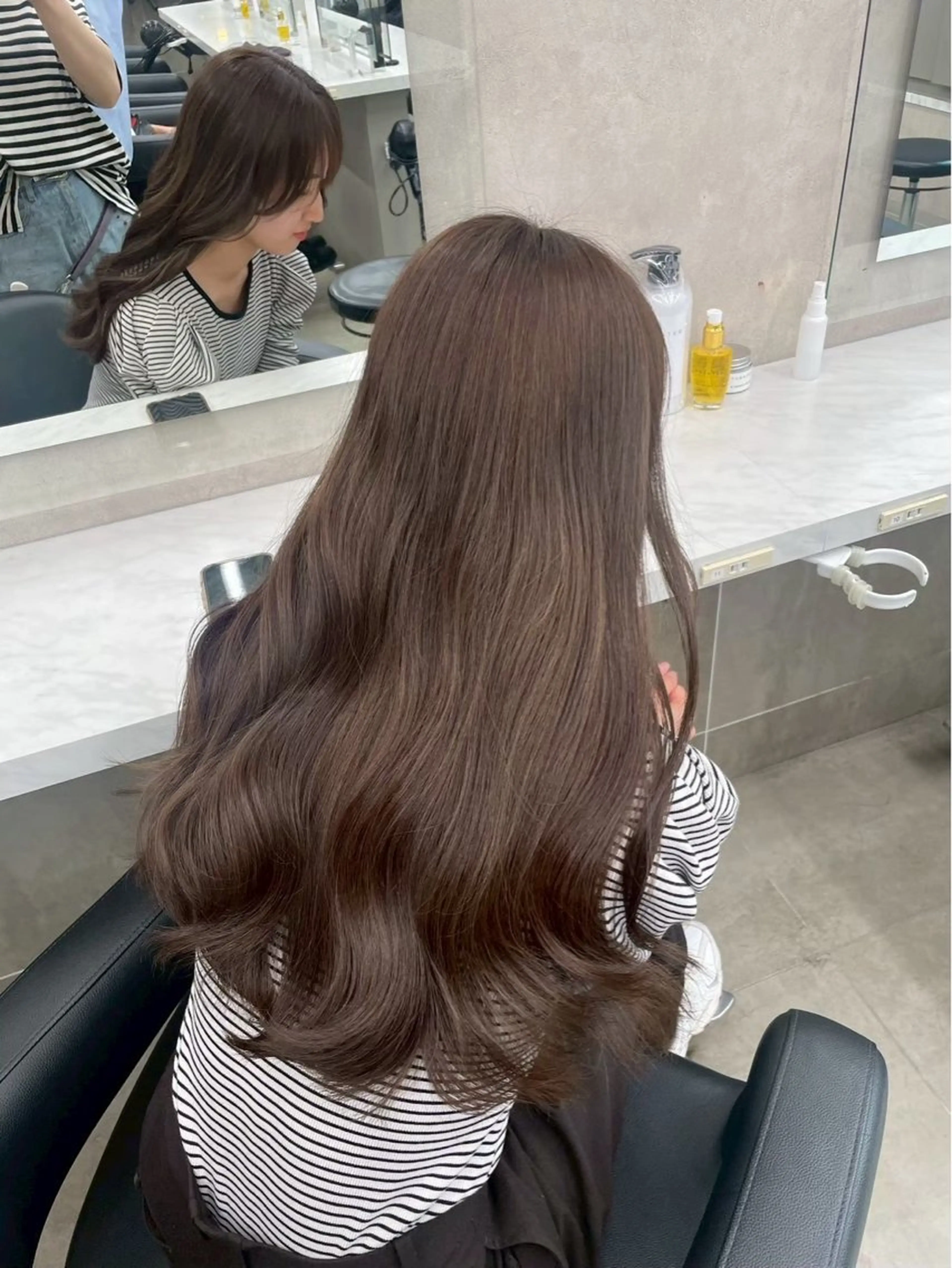 ロング カラー ヘアカラー mao⭐️ 透明感カラー‎⭐️のヘアスタイル