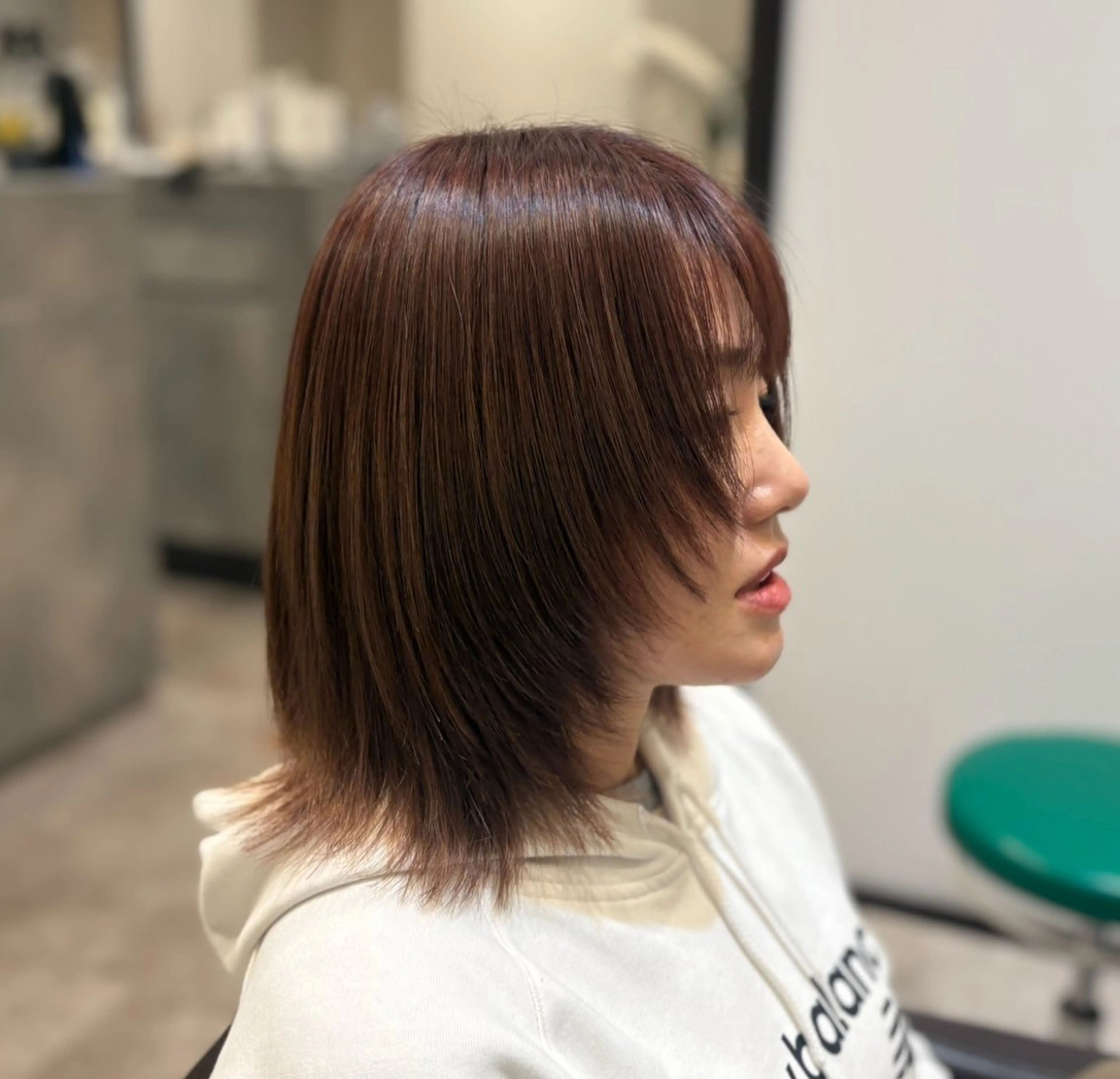 ミディアム 顔周りカット レイヤーカット カット 山下ちひろ ／髪質改善カラーのヘアスタイル