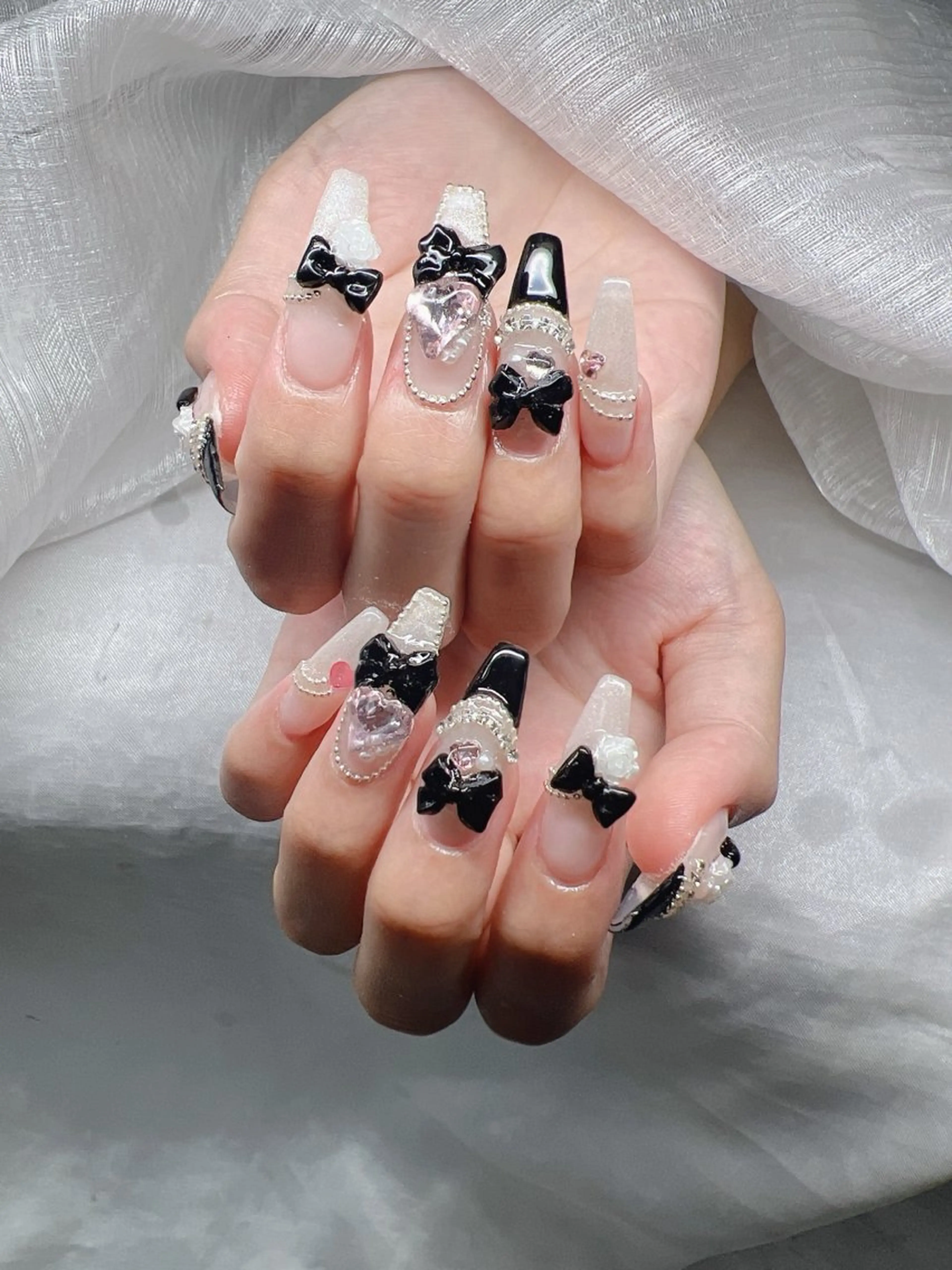 ネイル 長さ出し グラデーション 卒業式 キラキラネイル マグネットネイル ハンドネイル Lee Nailsのネイルデザイン