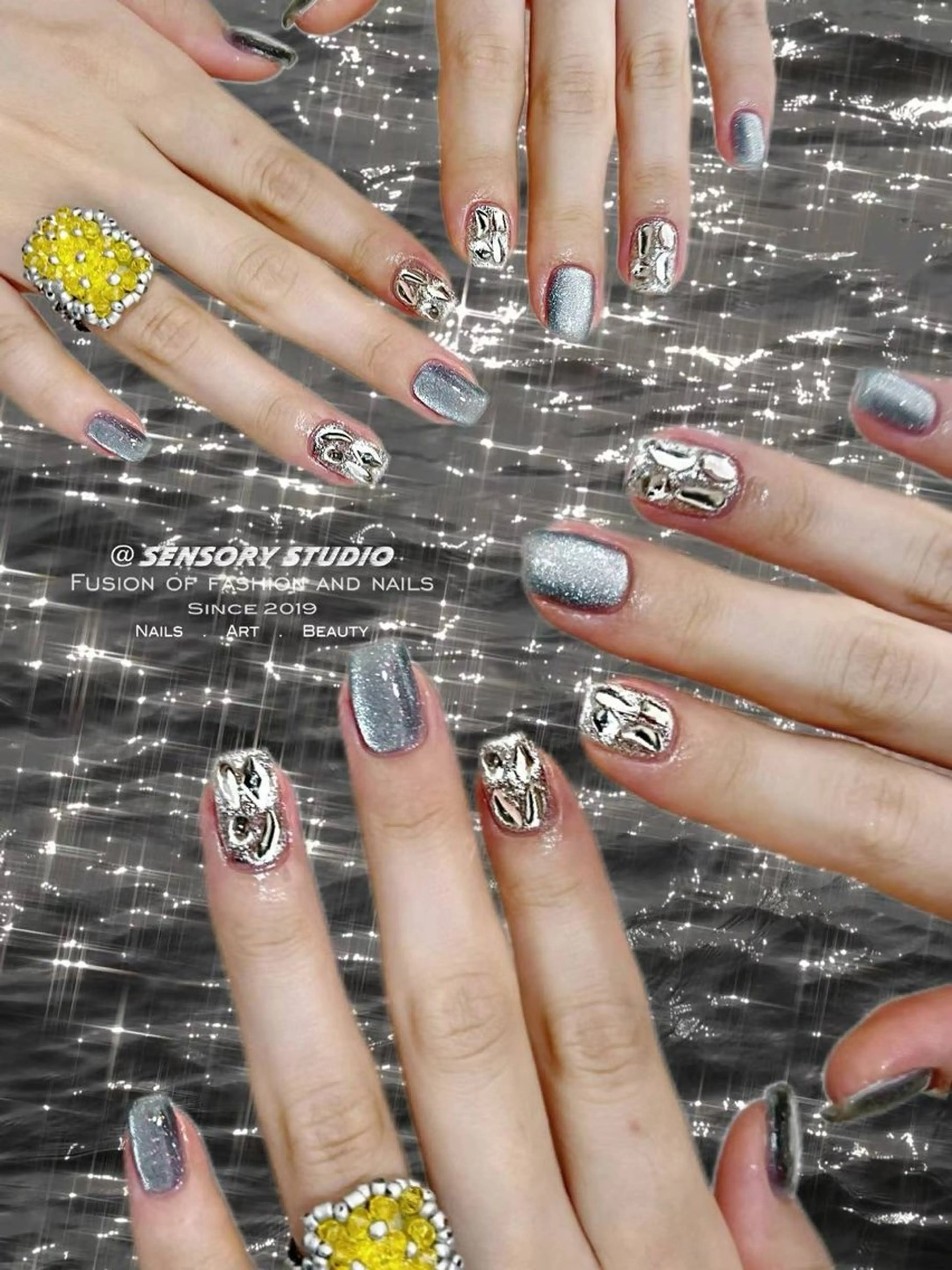 ネイル アートネイル チークネイル フレンチネイル グラデーション マグネットネイル S.nail _のネイルデザイン