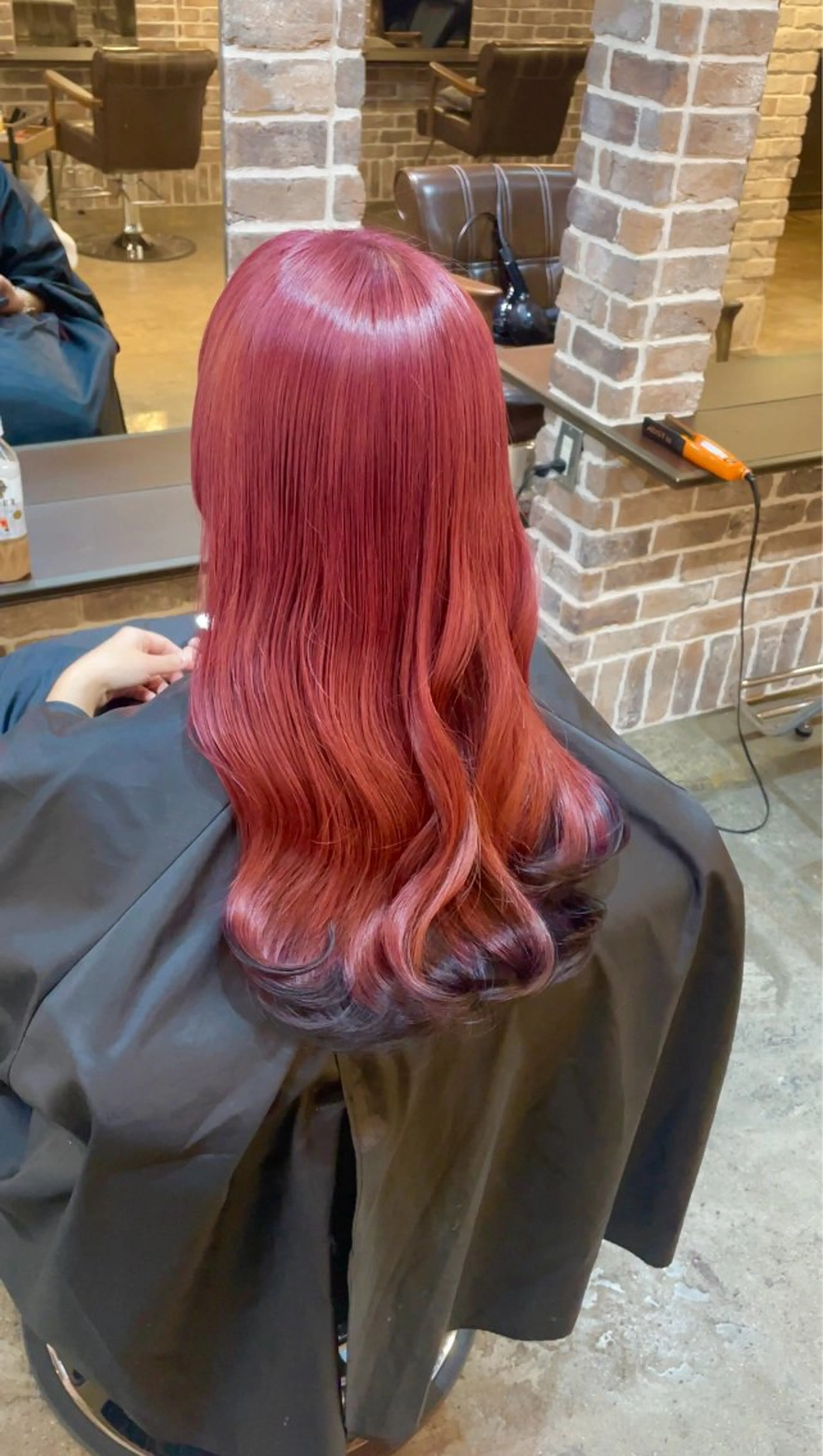 ロング カラー 黒髪 ブリーチ レッドカラー カット ヘアカラー トリートメント ACROあべの店所属・艶カラー/インナー /グラデ/大西小百合のヘアスタイル