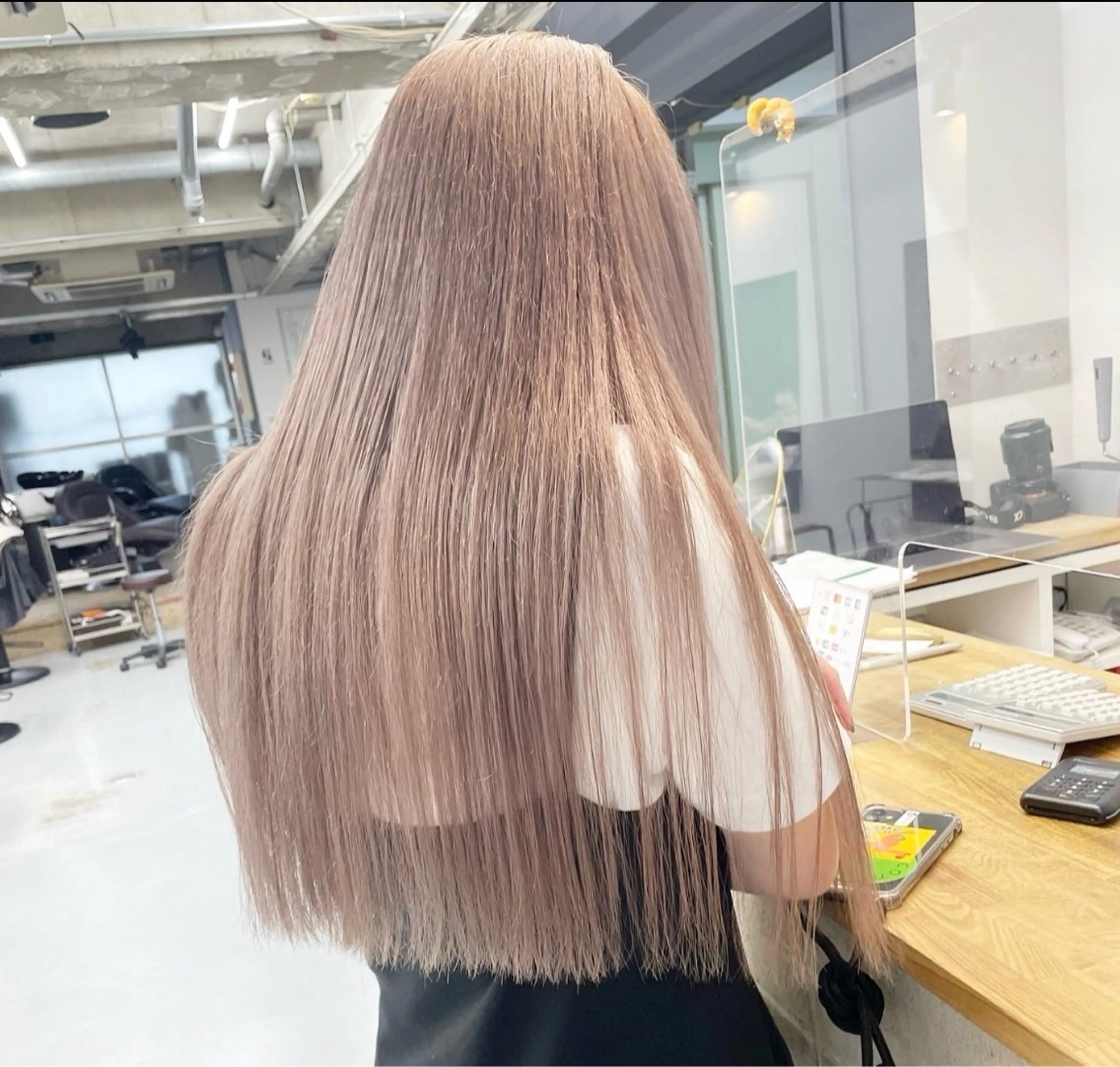 ロング カラー カットモデル/ ハイトーン/ゆうあのヘアスタイル