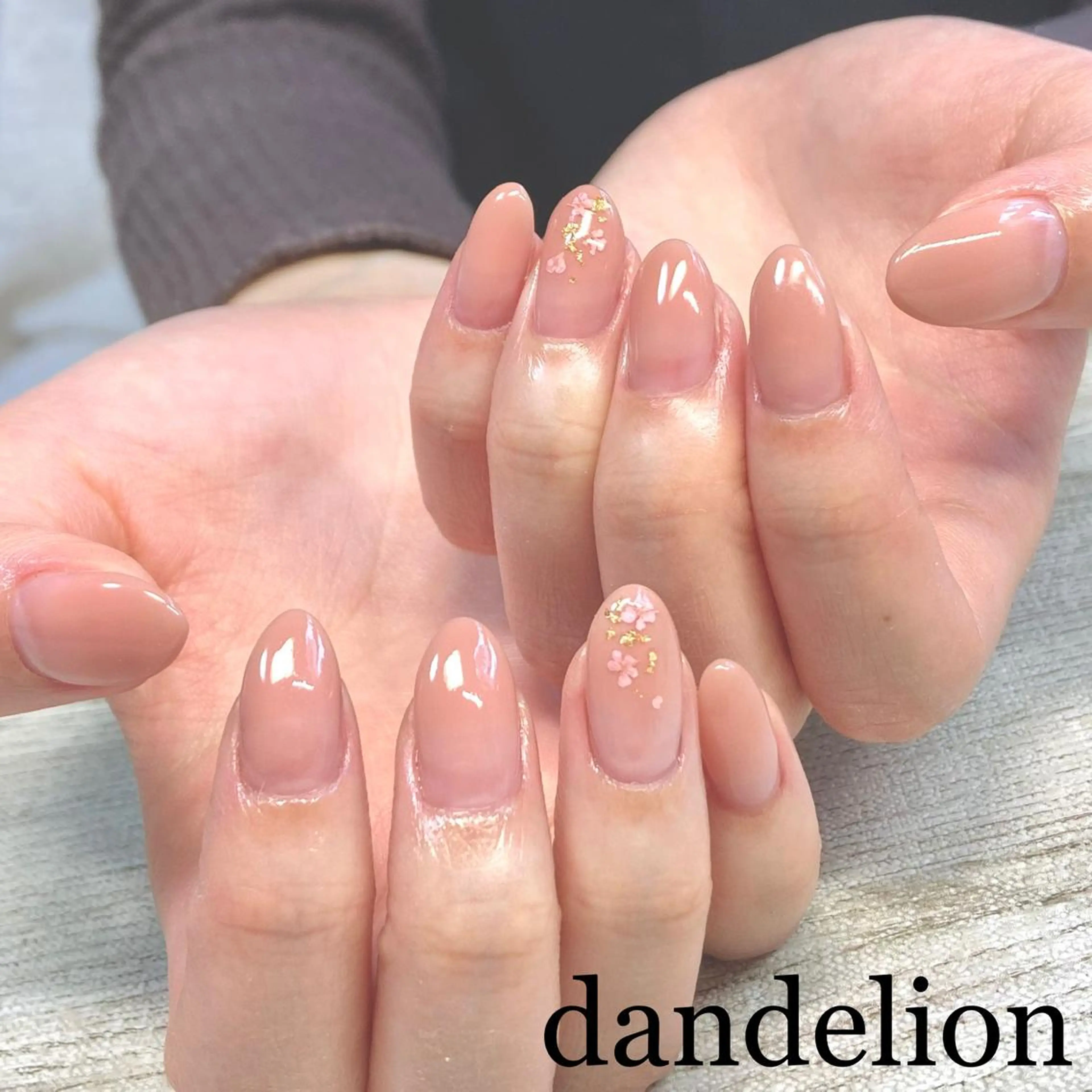 ネイル ハンドネイル ハンドケア dandelion ダンデライオンのネイルデザイン