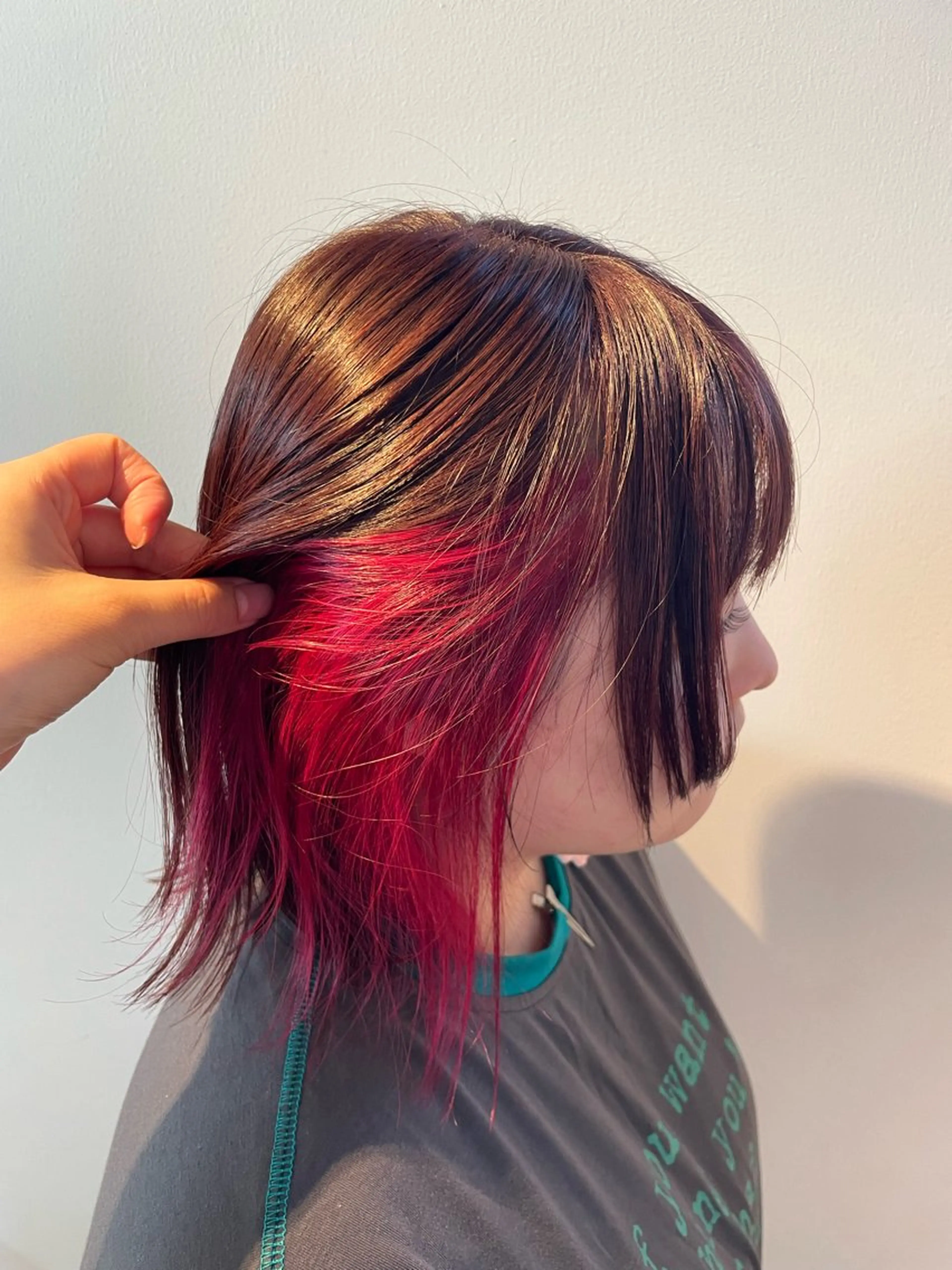 カラー MINDS LINO Reinaのヘアスタイル