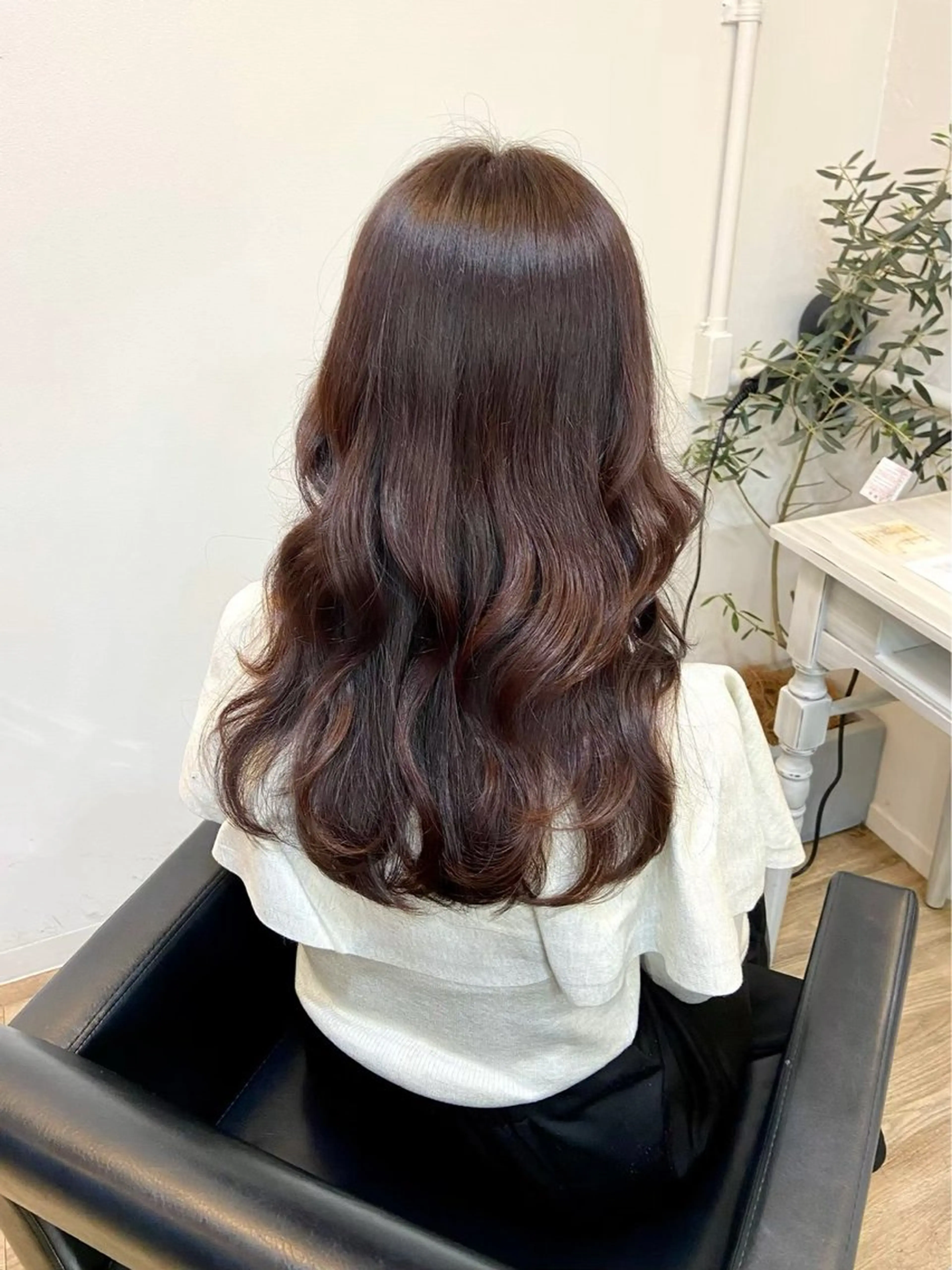 ロング シオン/艶髪カラー/ 韓国ヘアのヘアスタイル