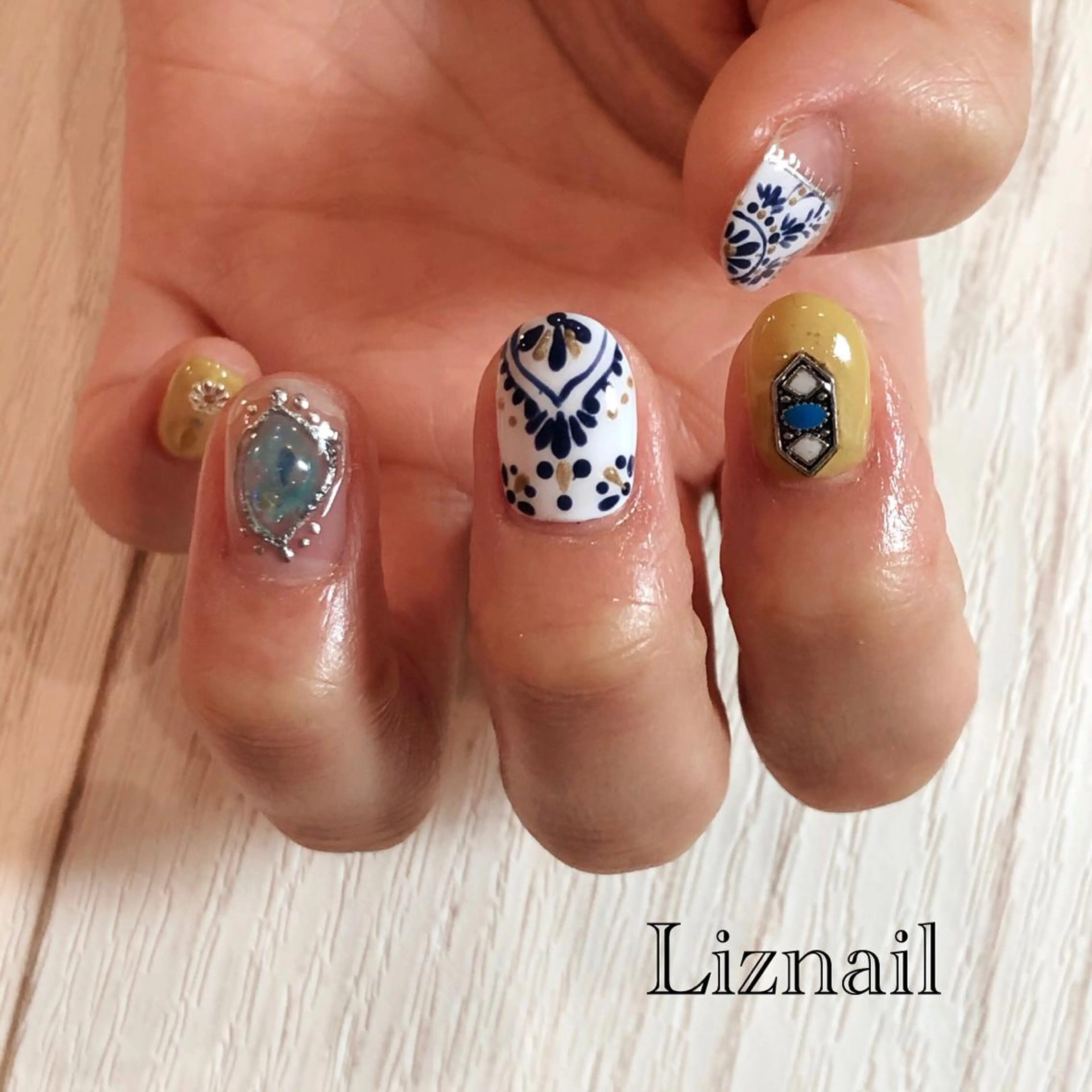 ネイル Rawr / saoriのネイルデザイン