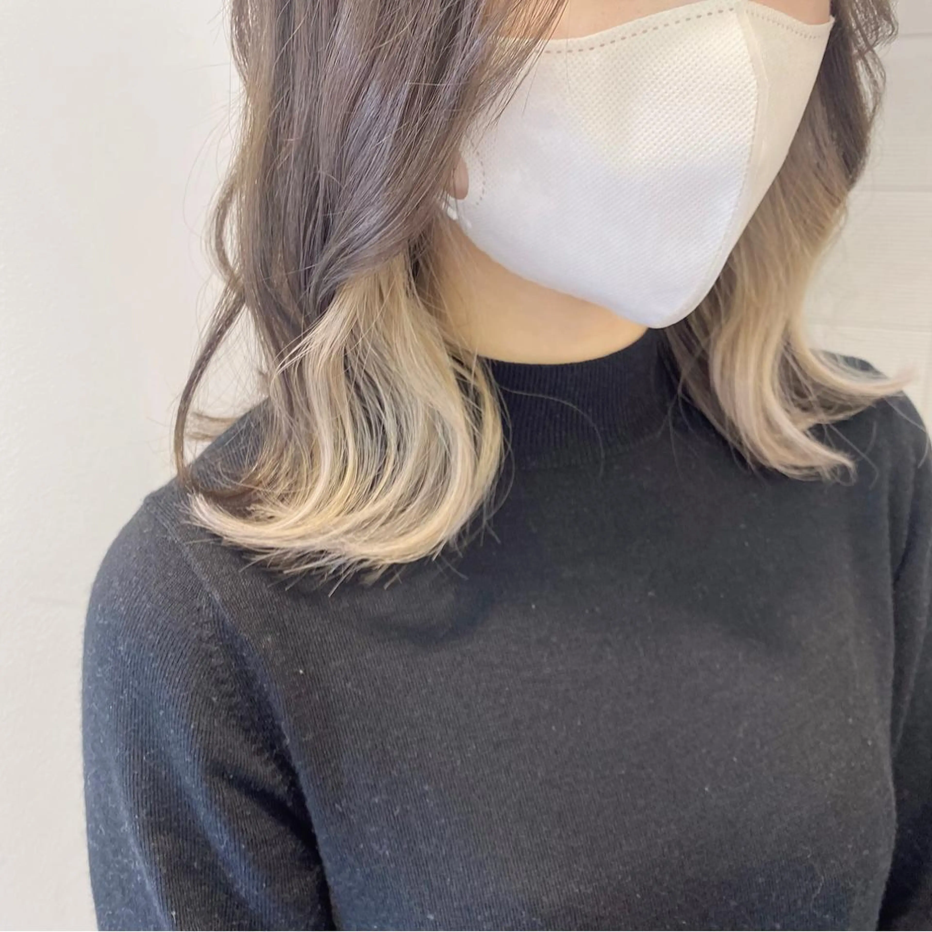 セミロング カラー 渡邊 唯のヘアスタイル