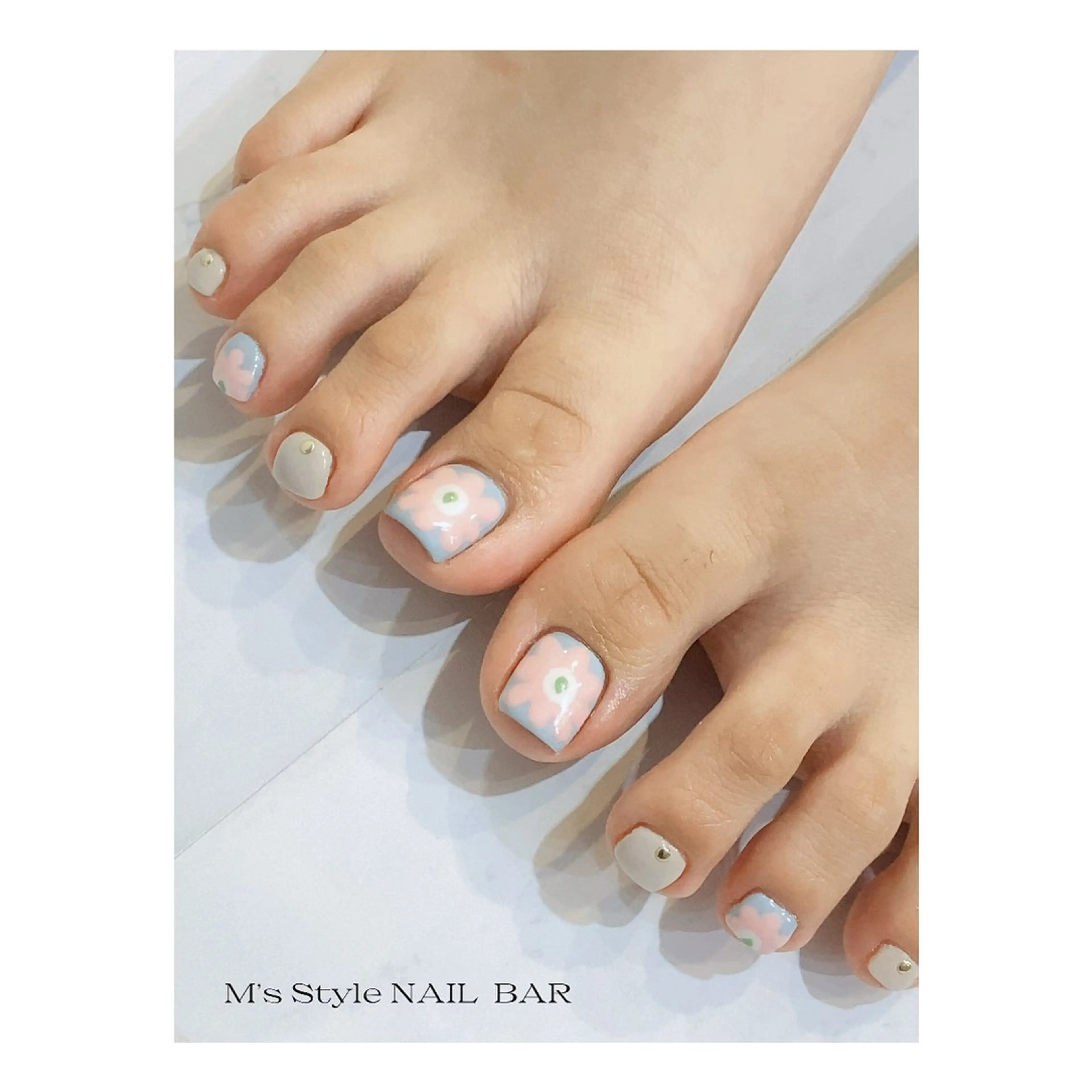 ネイル 成人式 フットネイル フレンチネイル ジェルネイル 韓国ネイル フットネイル M's Style NAIL BARのネイルデザイン
