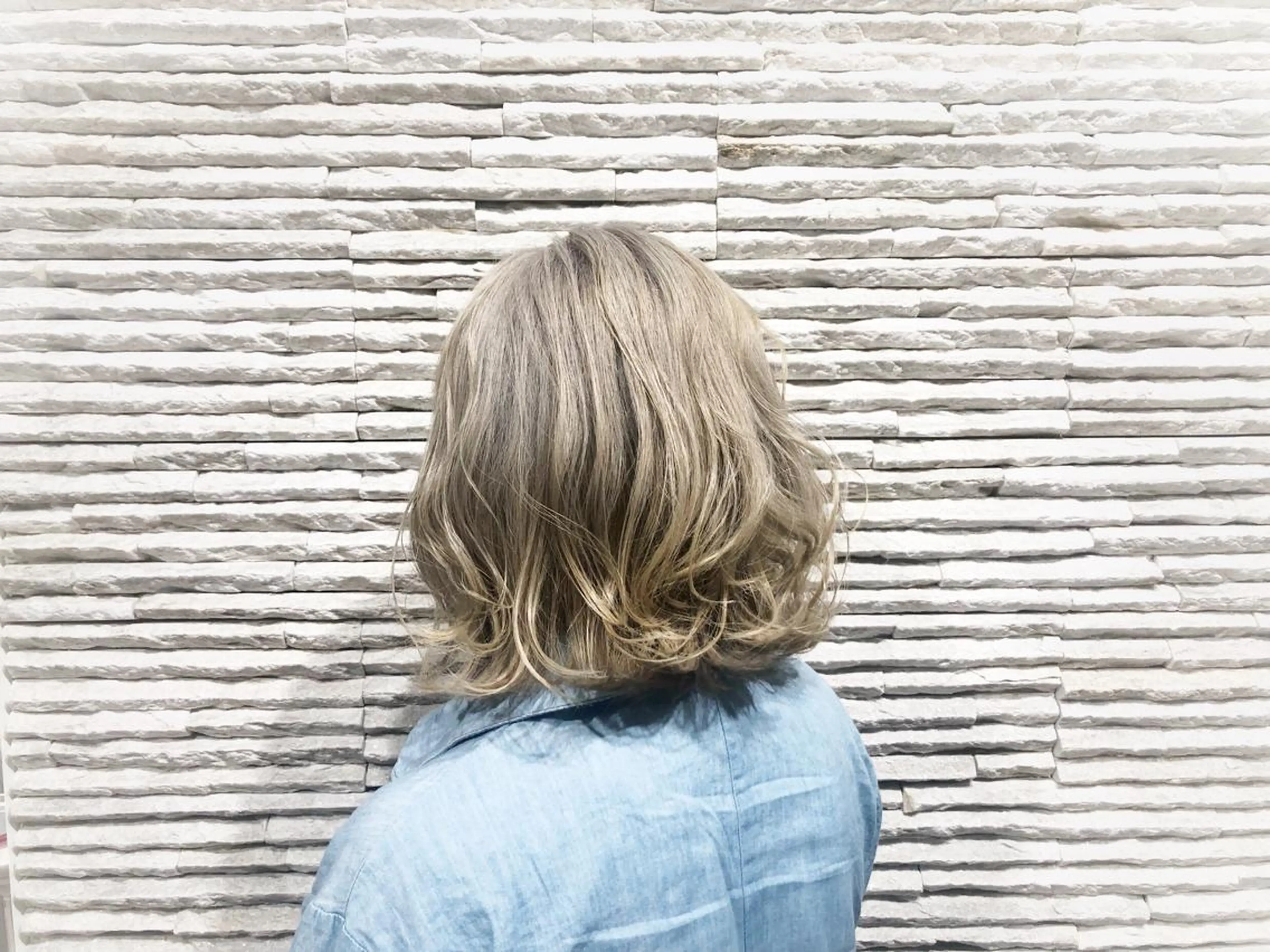 ミディアム カラー 嶋田 ゆきのヘアスタイル