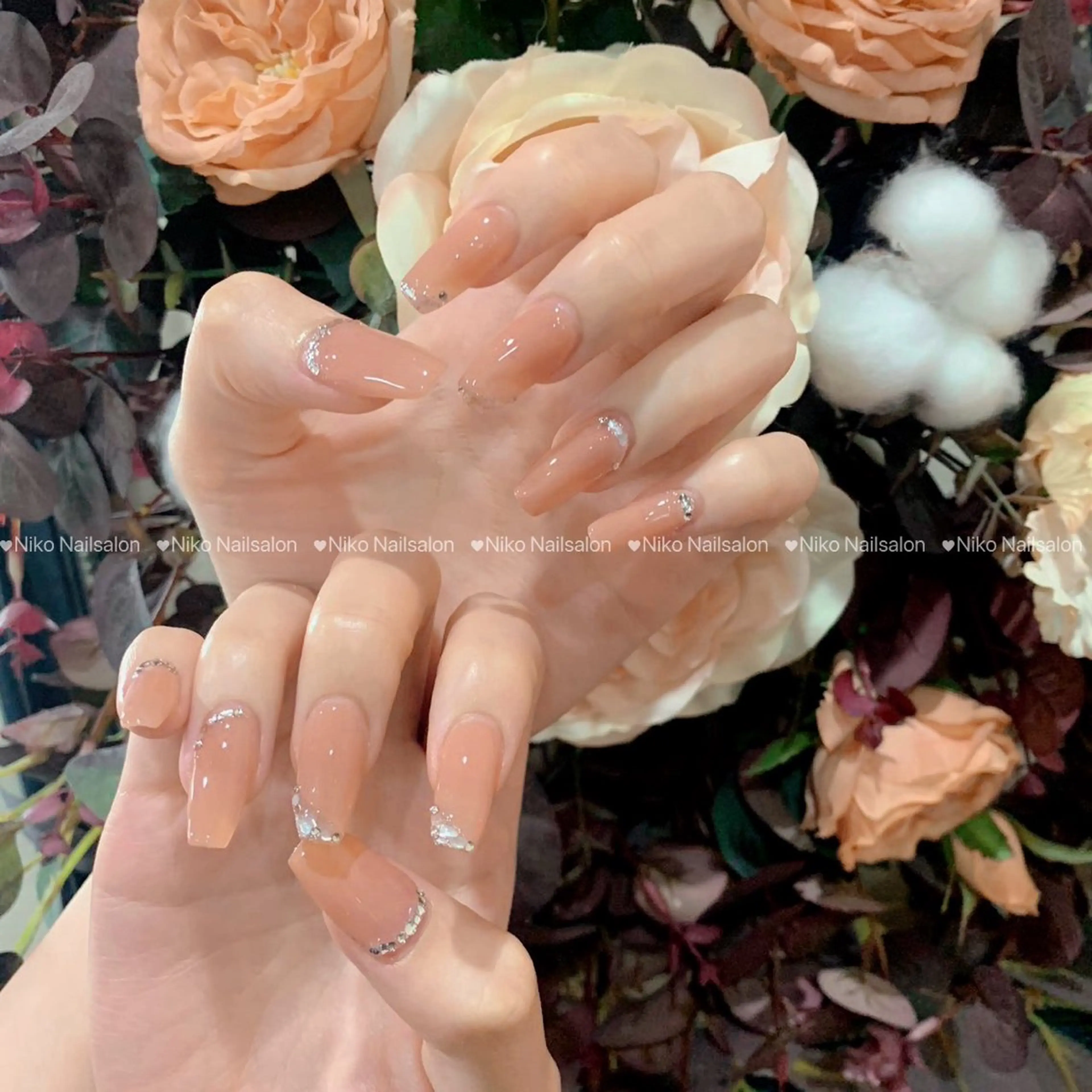 ネイル チークネイル 長さ出し フットネイル フレンチネイル ジェルネイル Niko Nail salon 銀座本店のネイルデザイン