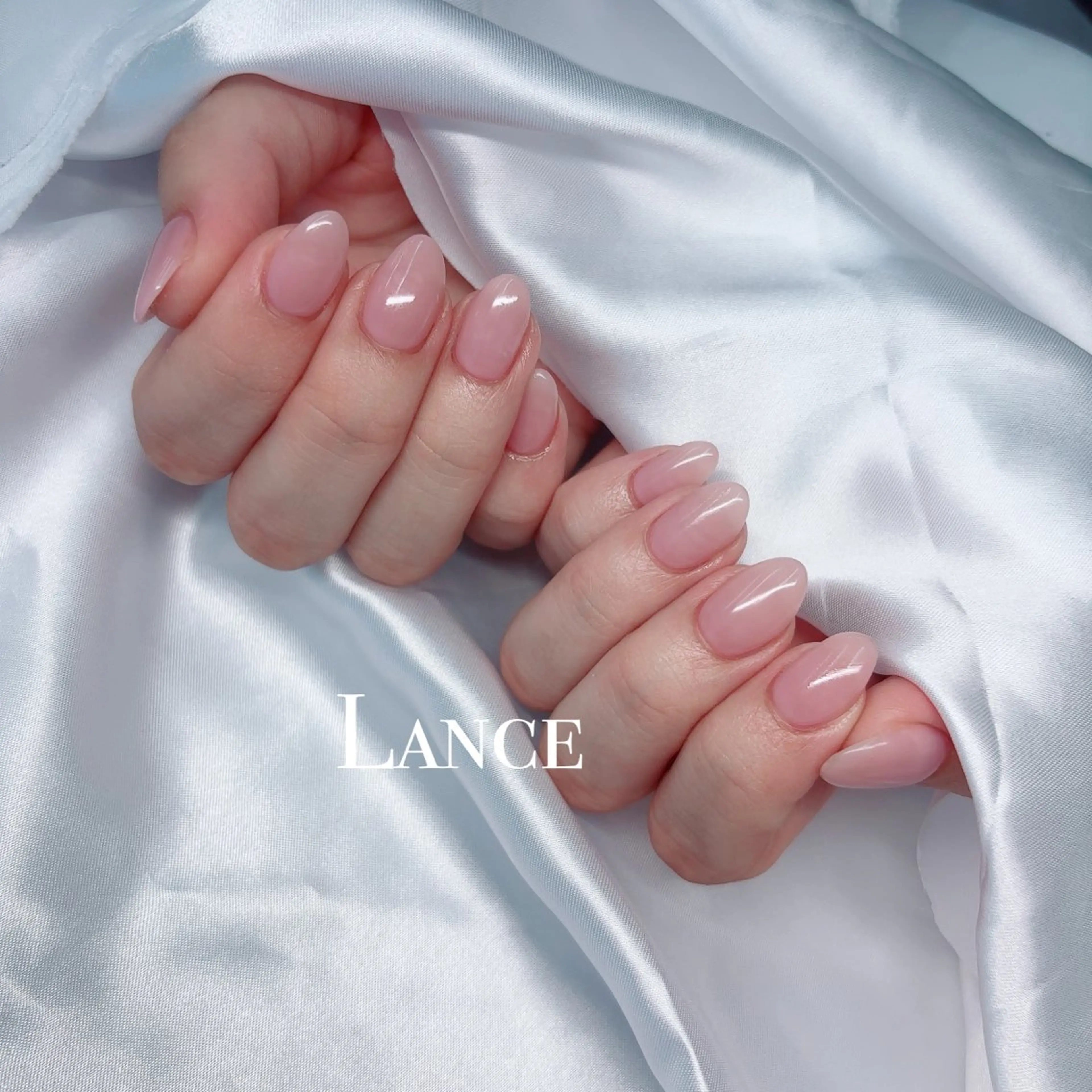 ネイル オーロラネイル フットネイル 氷ネイル・うるうるネイル キラキラネイル 韓国ネイル ハンドネイル Lance nailのネイルデザイン