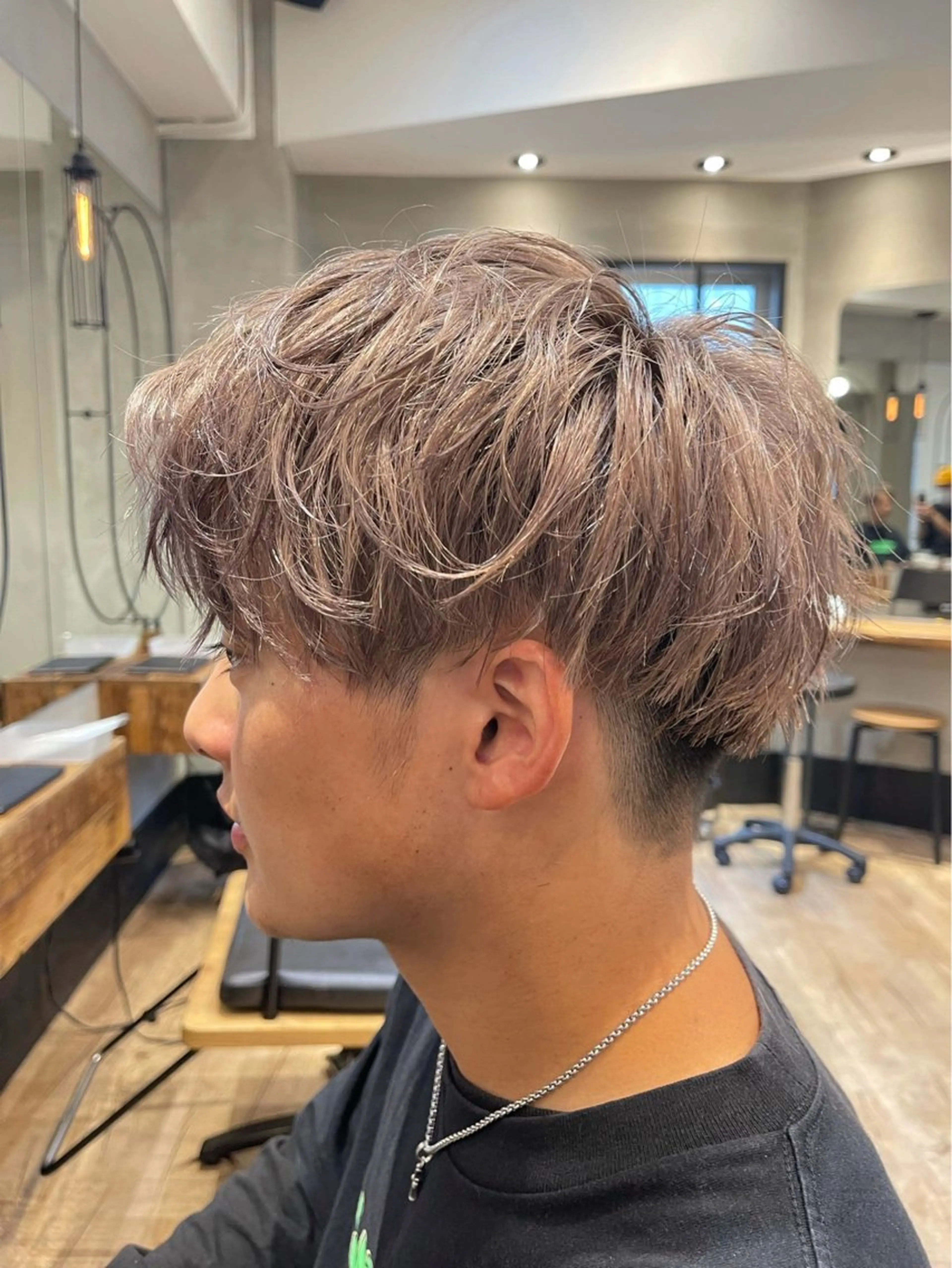 ショート パーマ メンズ カット ヘアカラー トリートメント ヘアセット 新宿メンズ専門 モテ清潔感パーマ特化のヘアスタイル