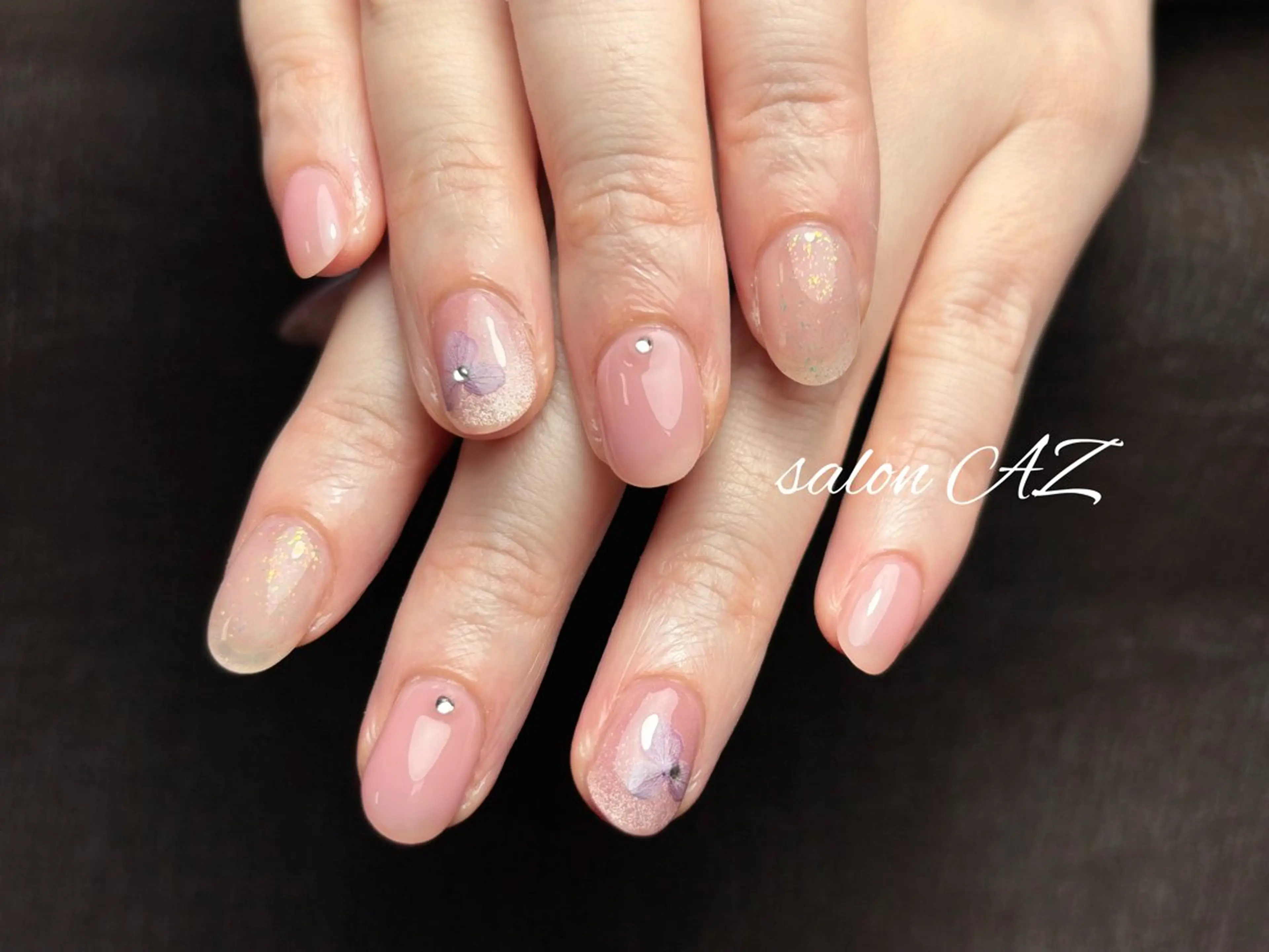 ネイル アートネイル 長さ出し フットネイル フレンチネイル ジェルネイル ハンドネイル salon AZのネイルデザイン