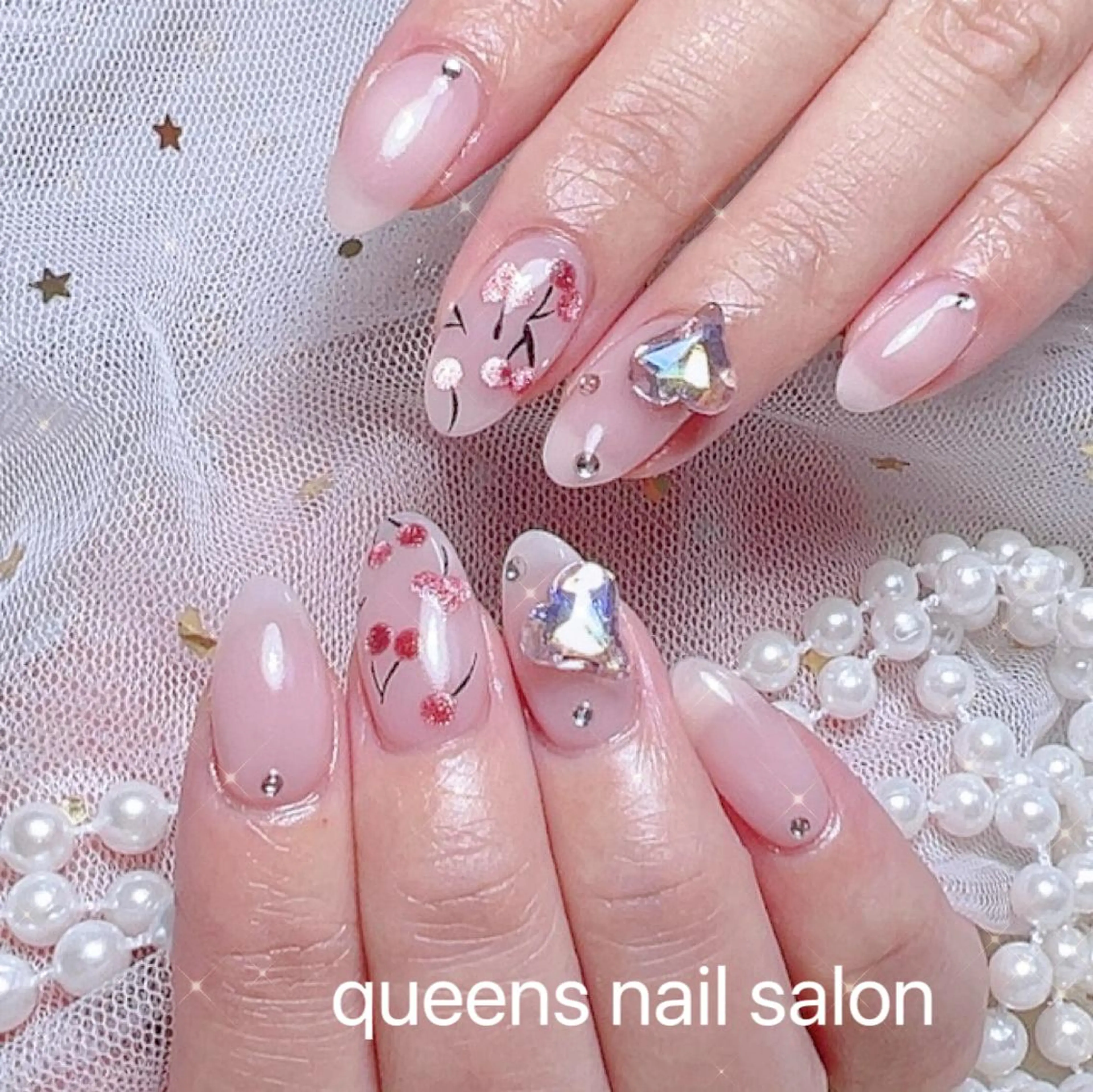 ネイル queensnail 🧸mikaのネイルデザイン