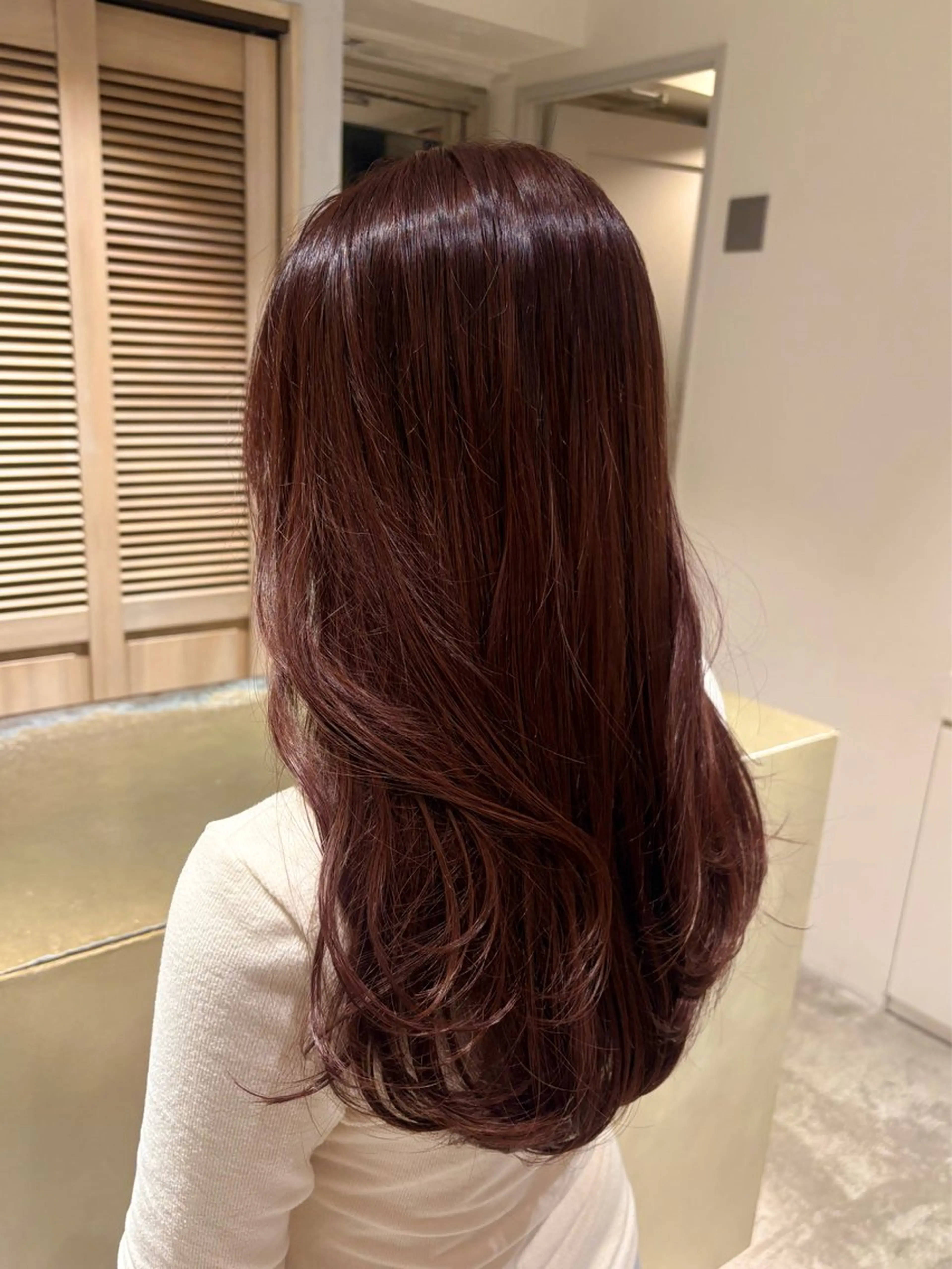 ロング カラー カット ヘアカラー 暖色カラー 奥村陽花のヘアスタイル